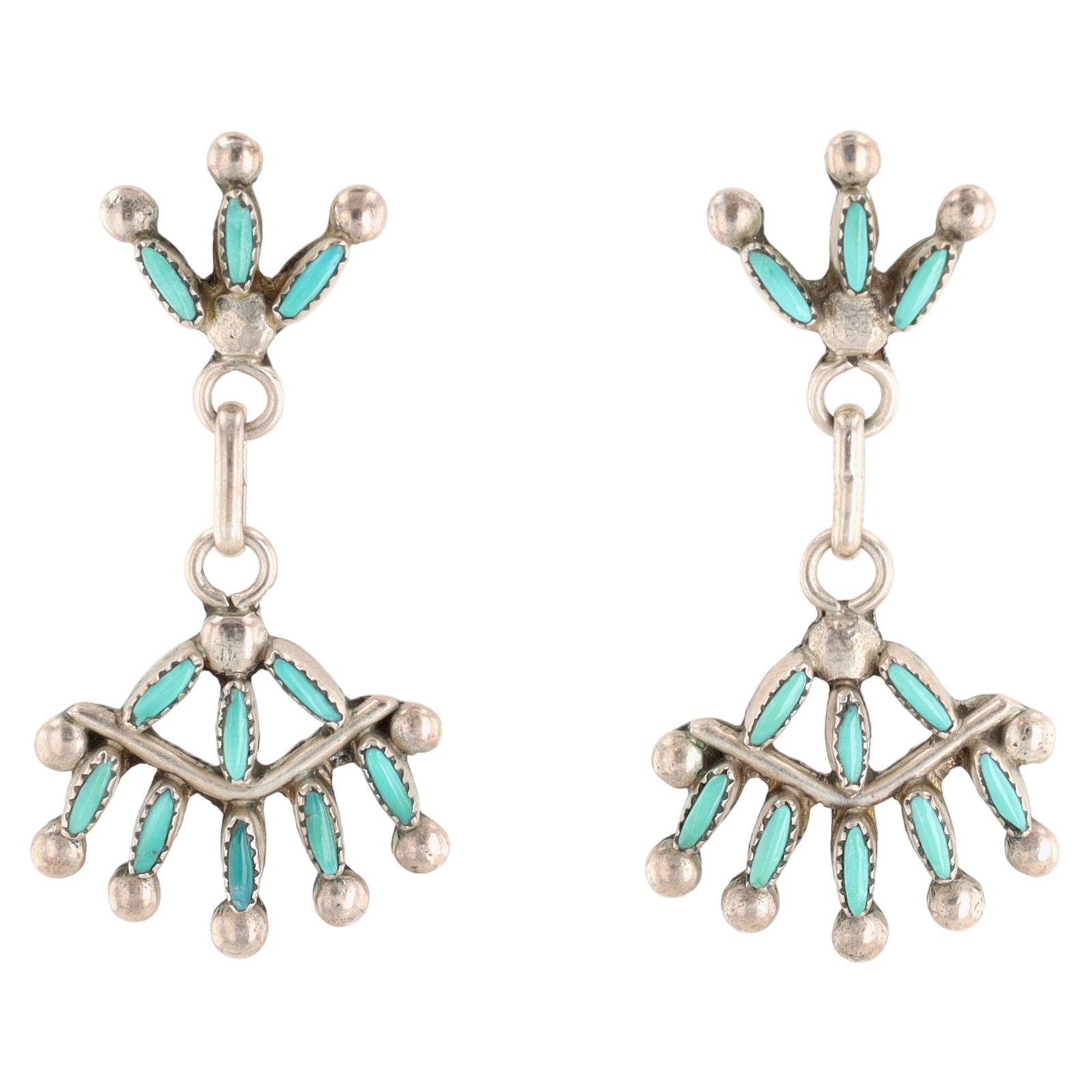 Zuni Turquoise Needlepoint Dangle Earrings: Zuni Sterling Turquoise Needlepoint Dangle Earrings - 4g