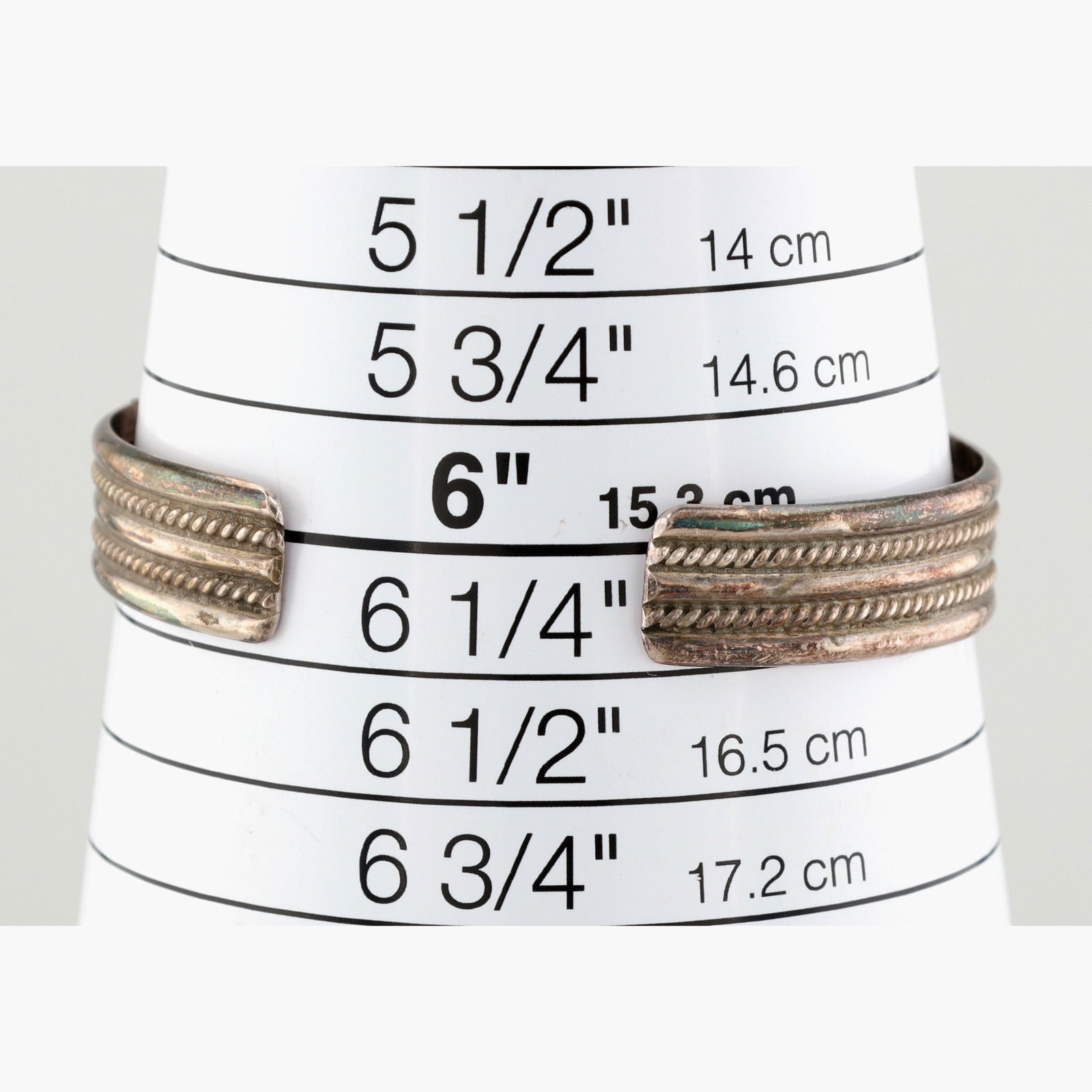 Beverly Etsate Zuni Mudhead Dancer Cuff Bracelet - 7