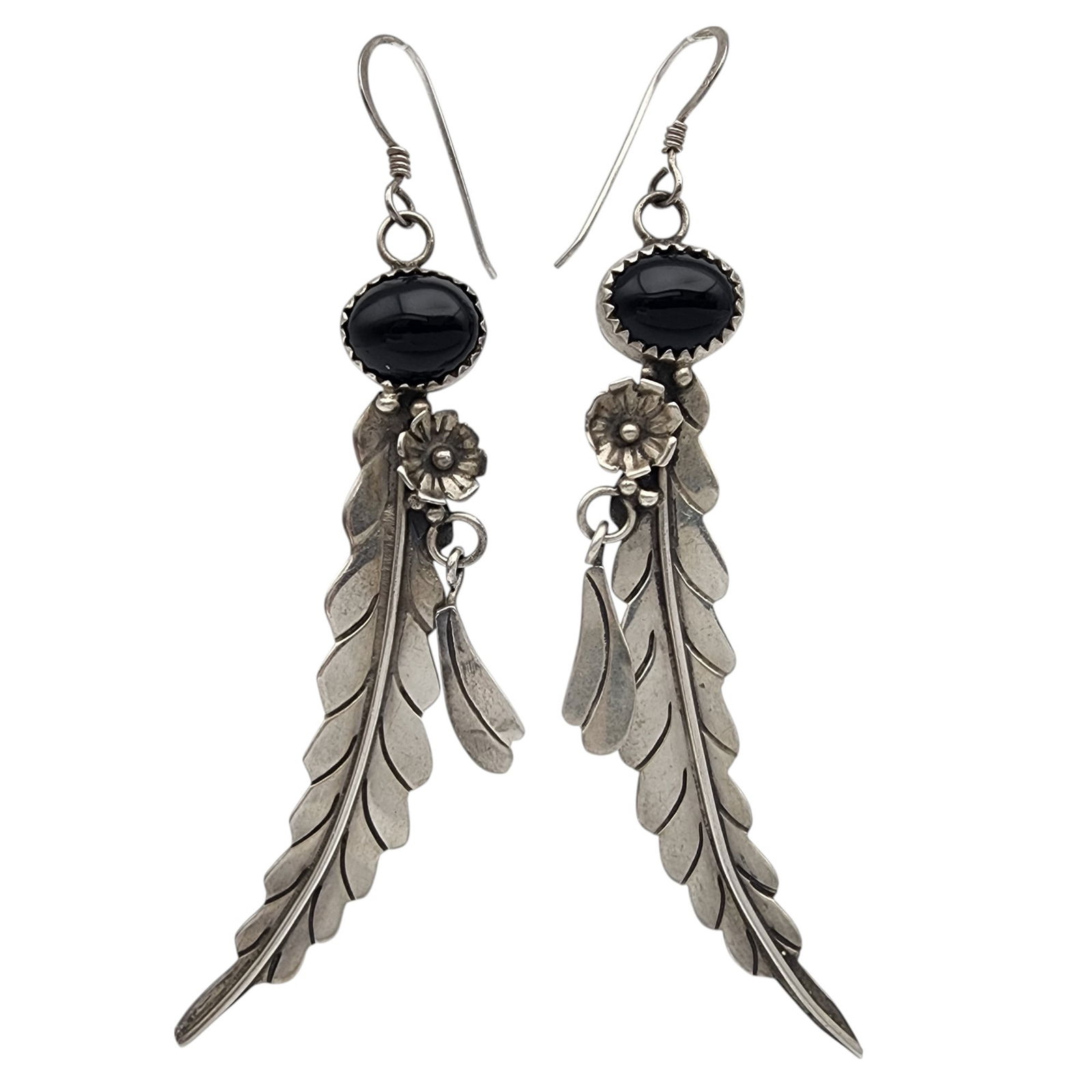 Navajo Sterling Onyx Feather Dangle Earrings: Navajo Sterling Onyx Feather Dangle Earrings | 8g