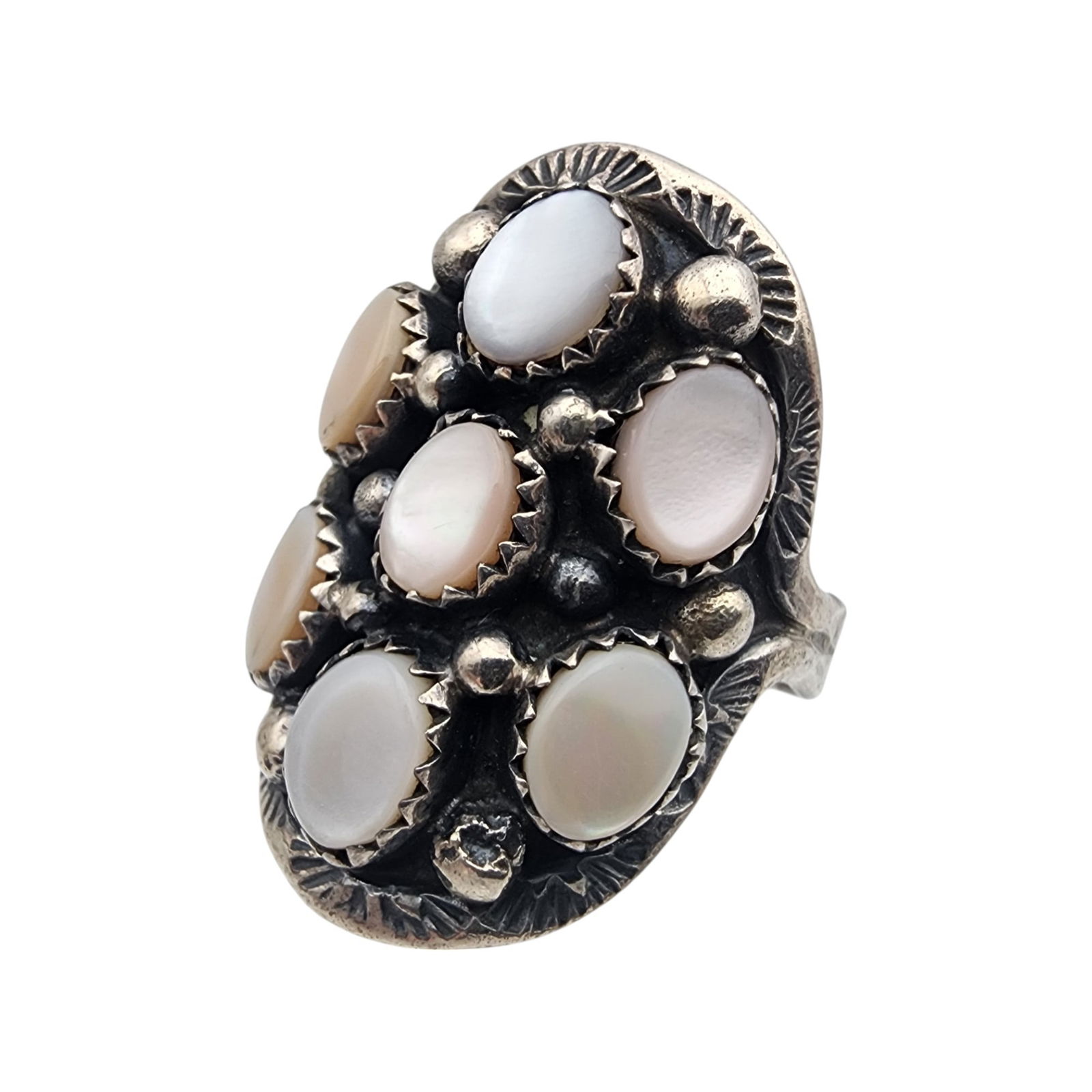 Signed Vintage Navajo Sterling Mother of Pearl Cluster Ring Sz 10: Signed Vintage Navajo Sterling Mother of Pearl Cluster Ring Sz 10 | 8.9g
