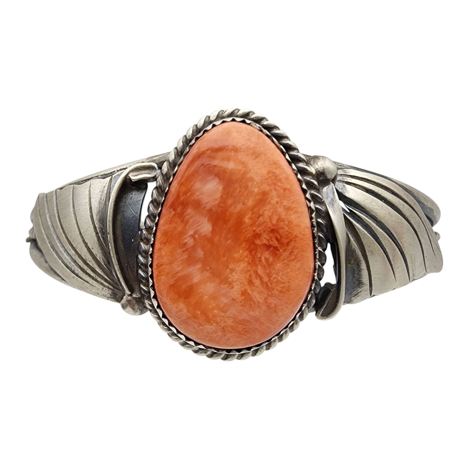 Silver Ray Navajo Sterling Spiny Oyster Cuff Bracelet (1 of 9)