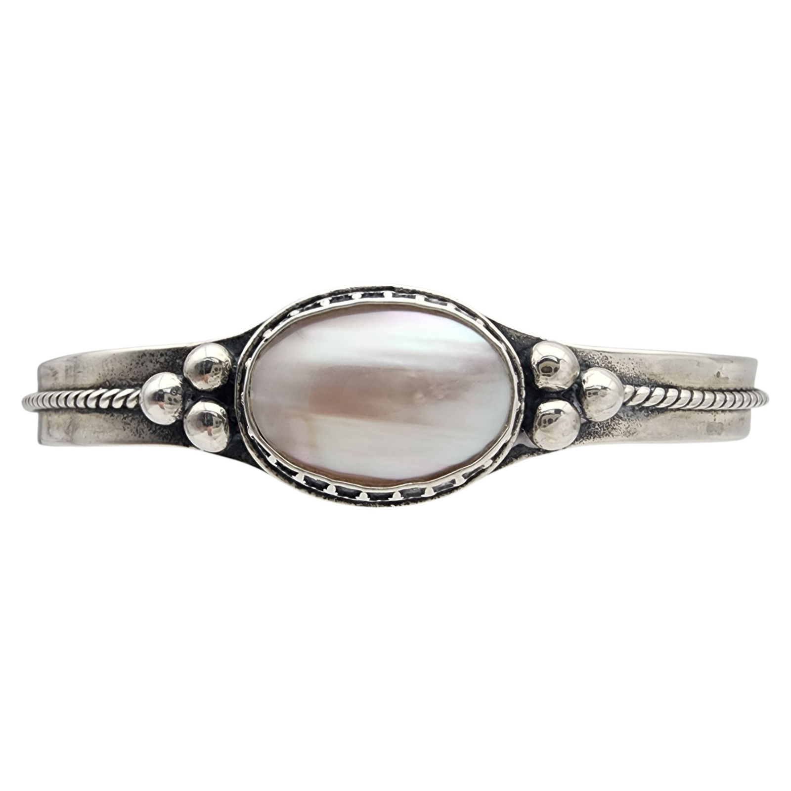 Carolyn Pollack Relios Sterling and Mother of Pearl Cuff Bracelet: Carolyn Pollack Relios Sterling and Mother of Pearl Cuff Bracelet 18.8g