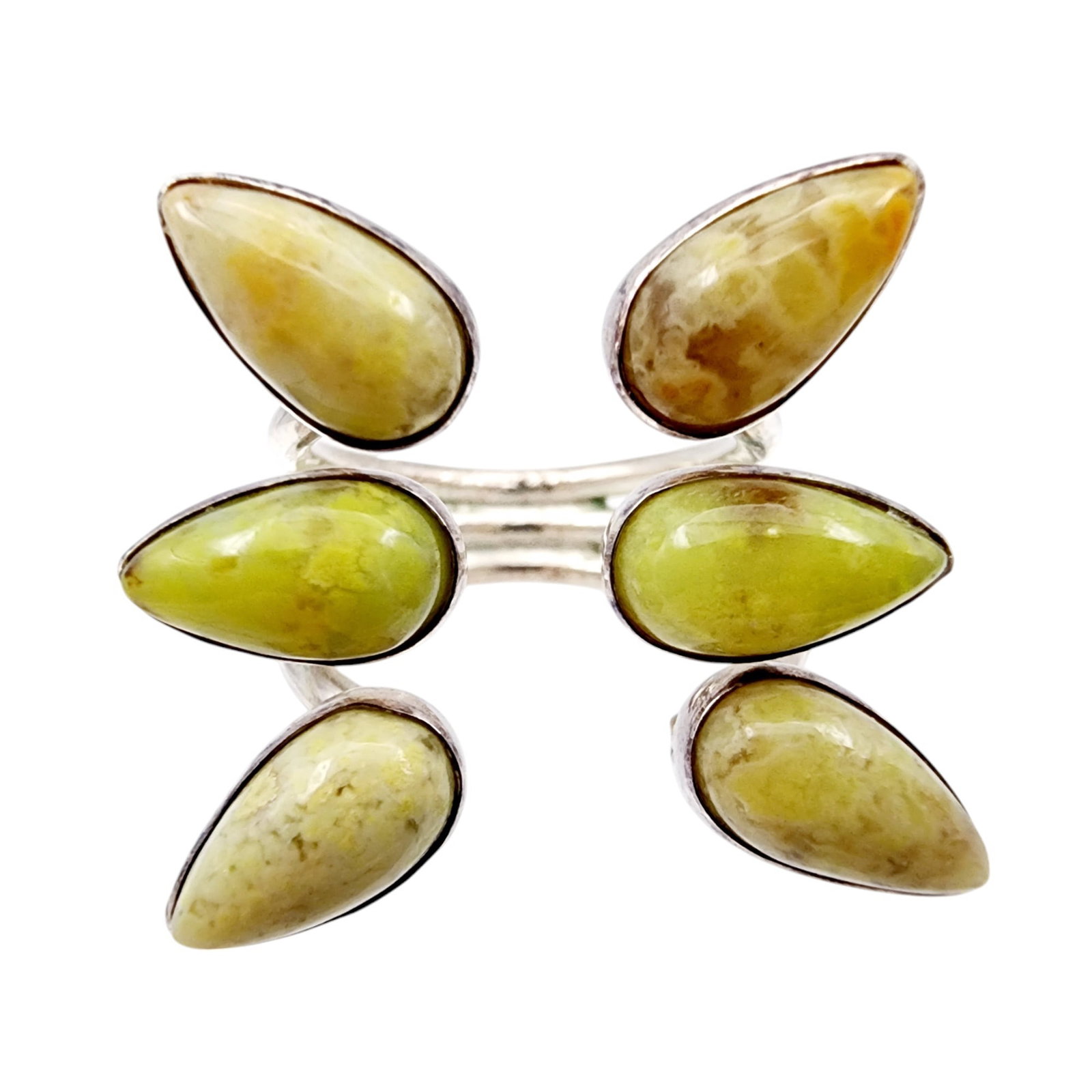 Jay King Mine Finds Sterling Madagascar Green Opal Shank Ring Sz 8: Jay King Mine Finds/Desert Rose Trading Sterling Madagascar Green Opal Shank Ring Sz 8 11g