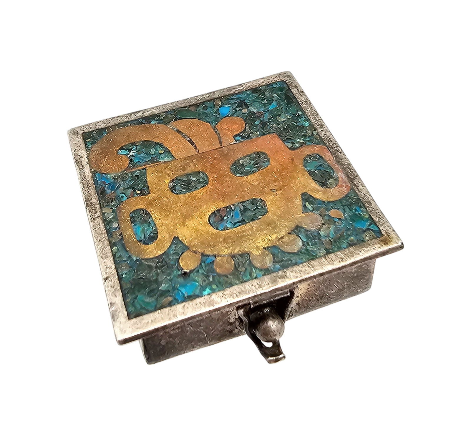 Signed Mexico Sterling Crushed Turquoise Aztec Style Pill Box: Signed Mexico Sterling Crushed Turquoise Aztec/Mayan Style pill box 13.8 G