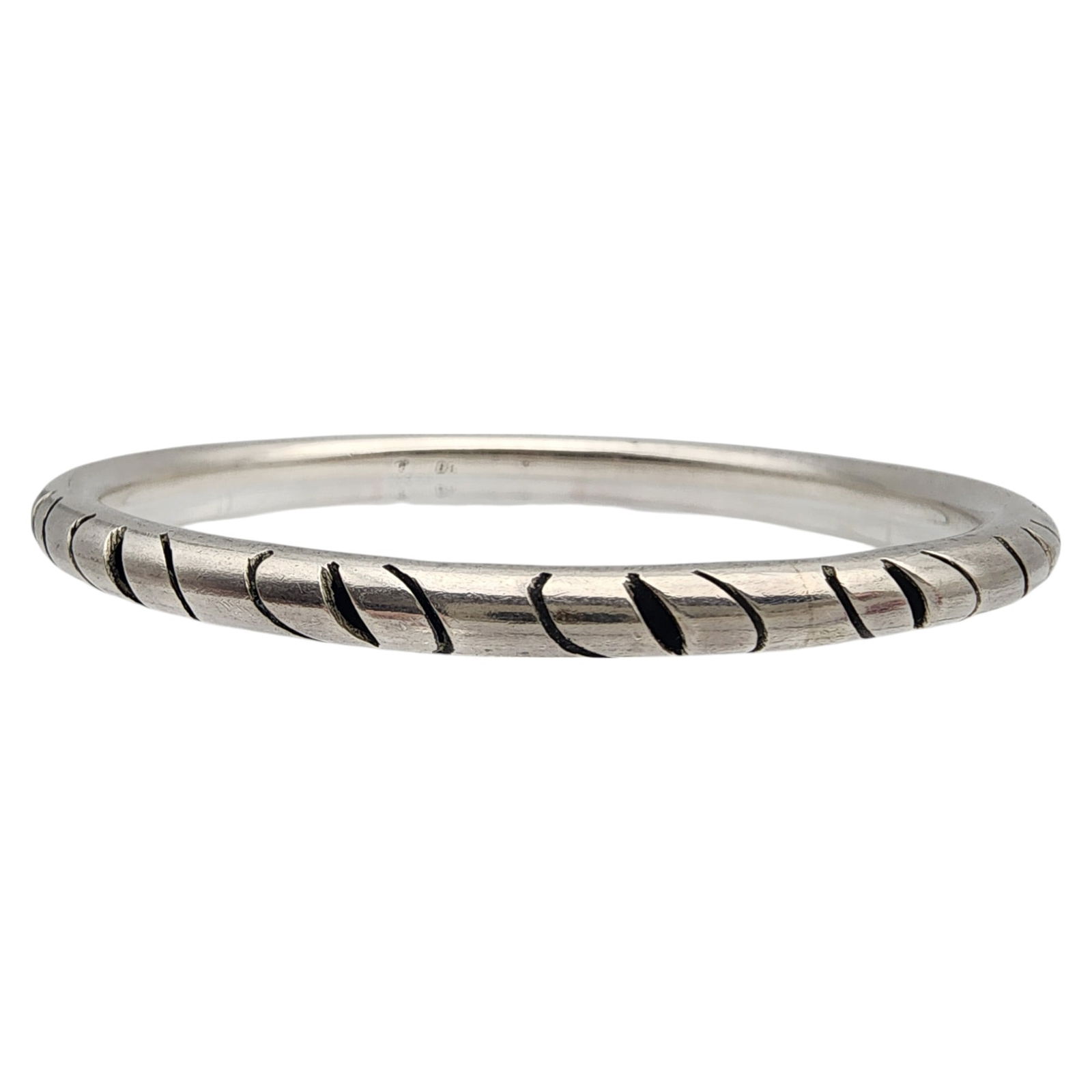 Mexico Sterling Cutout Bangle Bracelet: Mexico Sterling Cutout Bangle Bracelet 13.4g