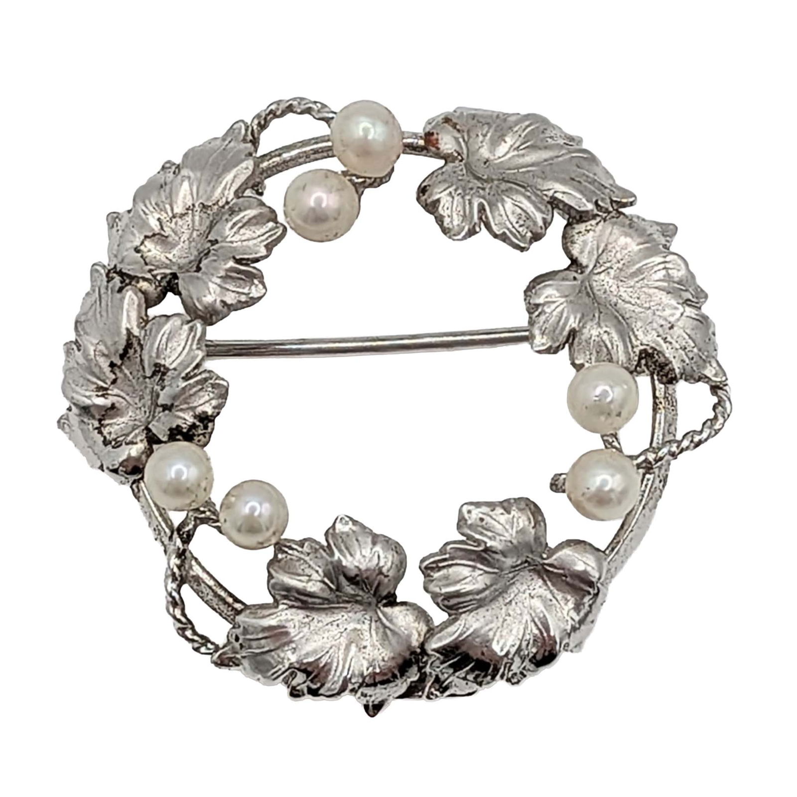 Signed Sterling Silver Pearl Leaf Wreath Brooch: Signed Sterling Silver, Pearl Leaf Wreath Brooch. Signed HGB Sterling. 4.8g