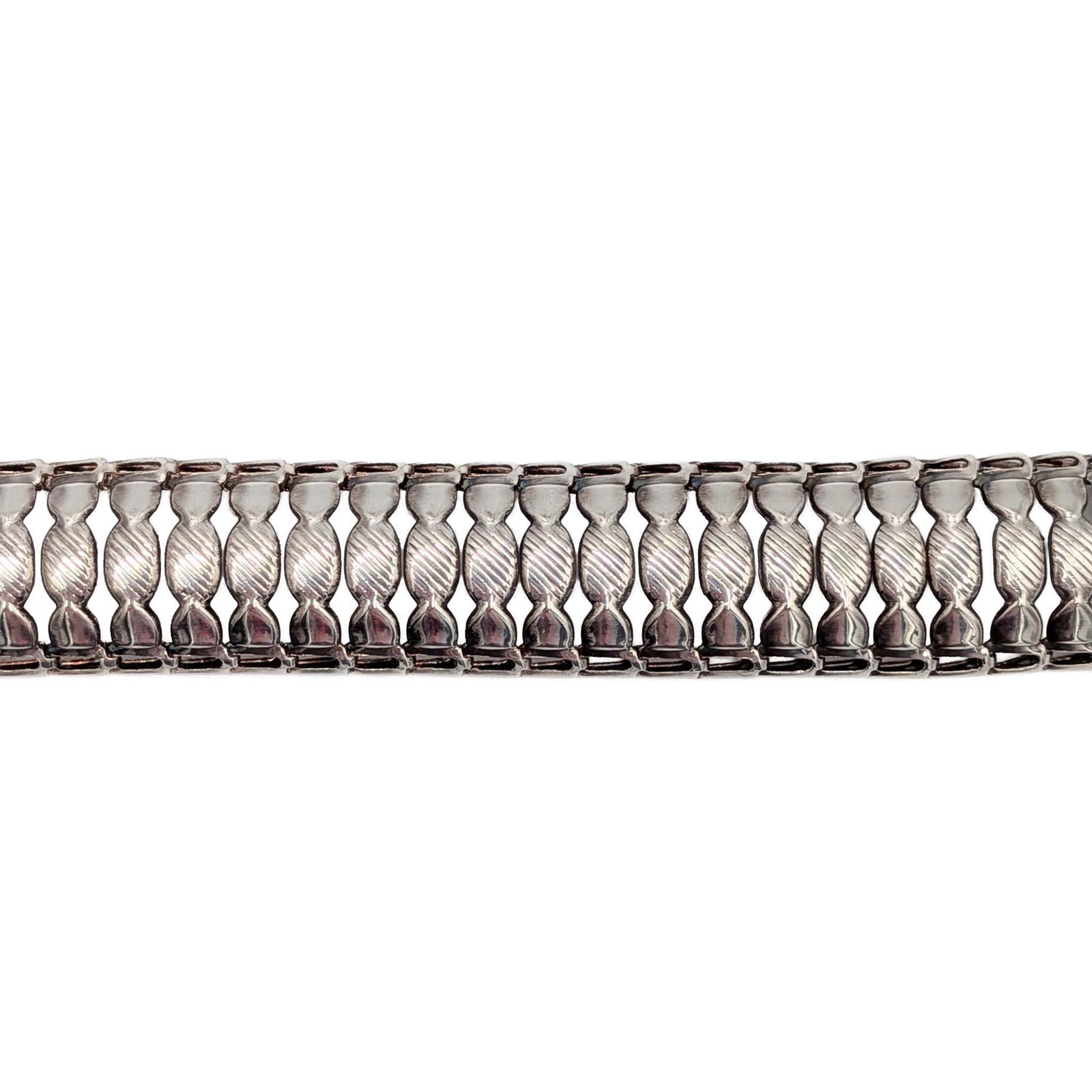 Milor Italian Sterling Silver Articulated Link Bracelet: Milor Italian Sterling Silver Articulated Link Bracelet. 8.75in Length. Signed 925 Made in Italy Milor. 17.1g