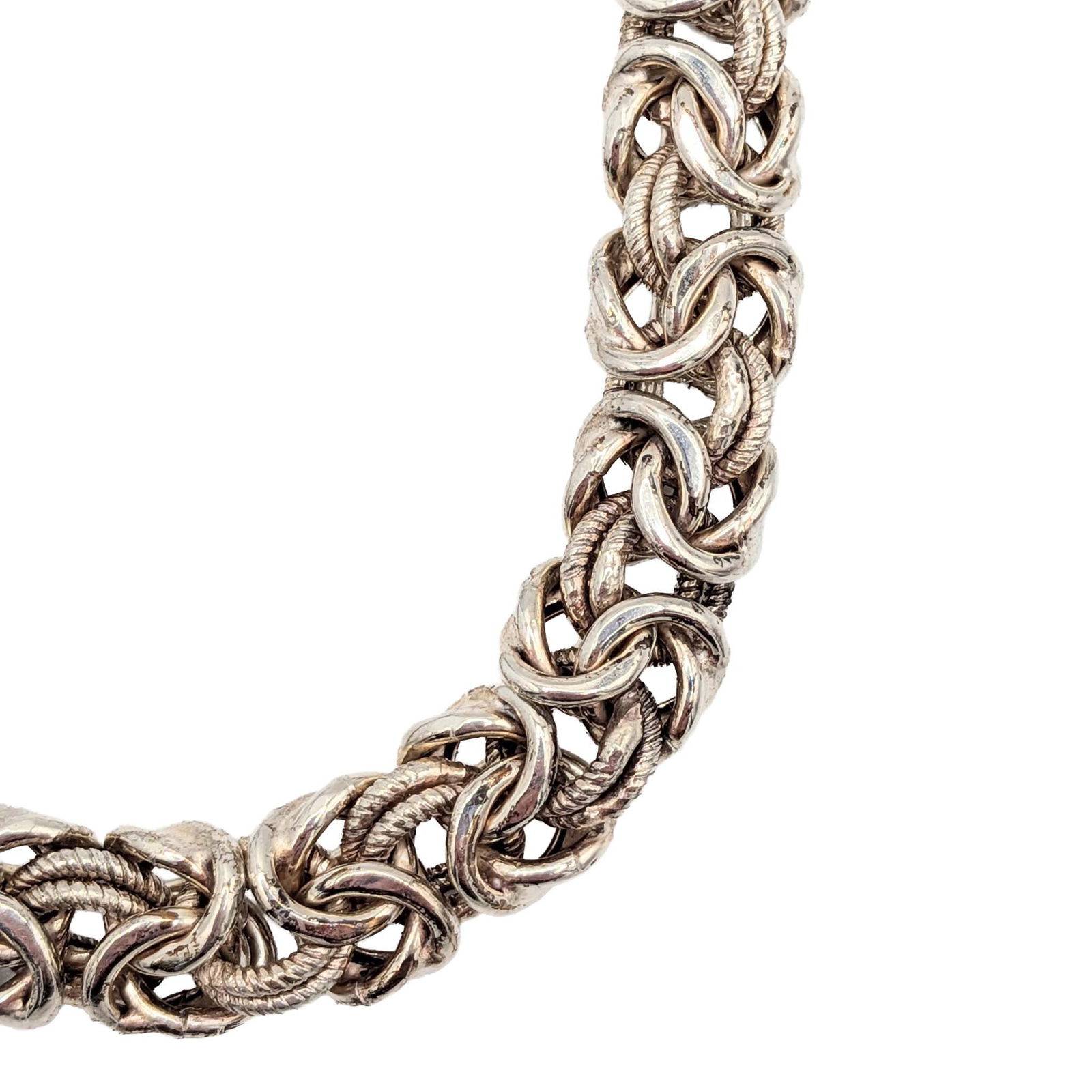 Milor Italian Sterling Silver Woven Link Bracelet: Milor Italian Sterling Silver Woven Link Bracelet. 9in Length. Signed 925 Milor Italy. 21g