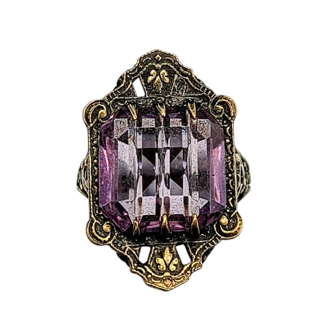 Antique Gold Tone Metal Carved Glass Floral Fashion Ring: Antique Gold Tone Metal, Carved Glass Art Nouveau Floral Detail Fashion Ring. Size 6. Unsigned. 3.7g