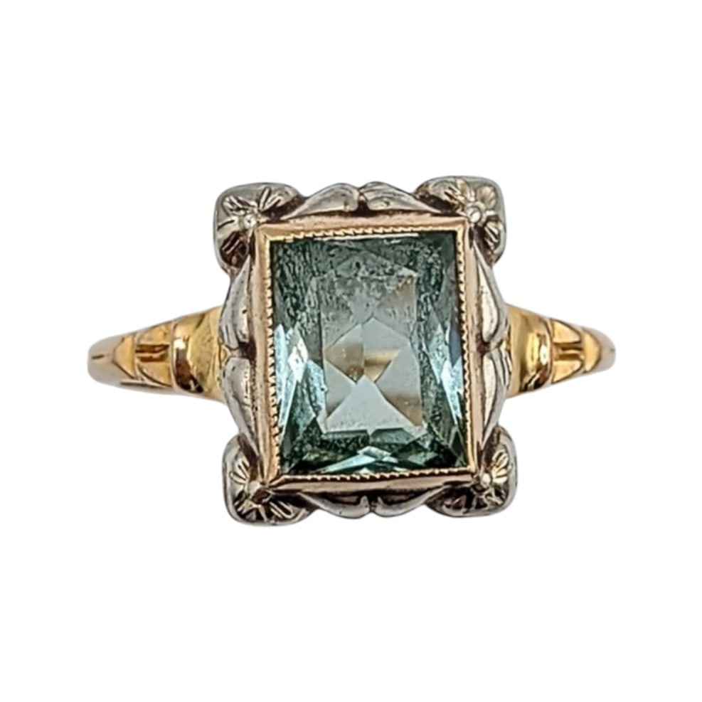 Signed 14KT Yellow Gold Topaz Cocktail Ring: Signed 14K Yellow Gold, Blue Topaz Cocktail Ring. Size 5.75. Signed BDA 14K. 1.8g