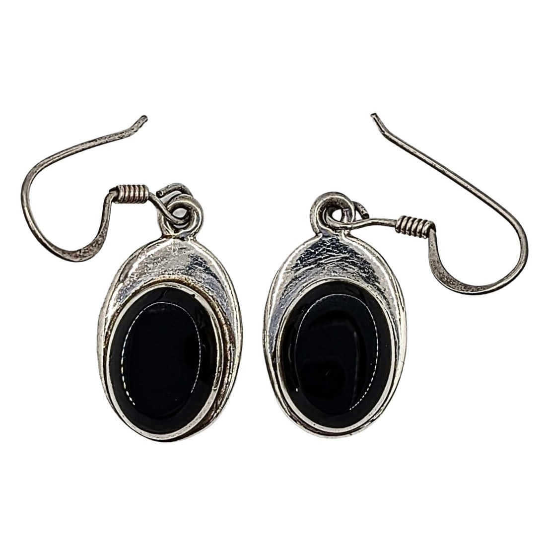 Signed Mexican Sterling Silver Onyx Oval Dangle Earrings: Signed Mexican Sterling Silver, Onyx Oval Dangle Earrings. Signed Mexico 950 TP-87. 8.7g