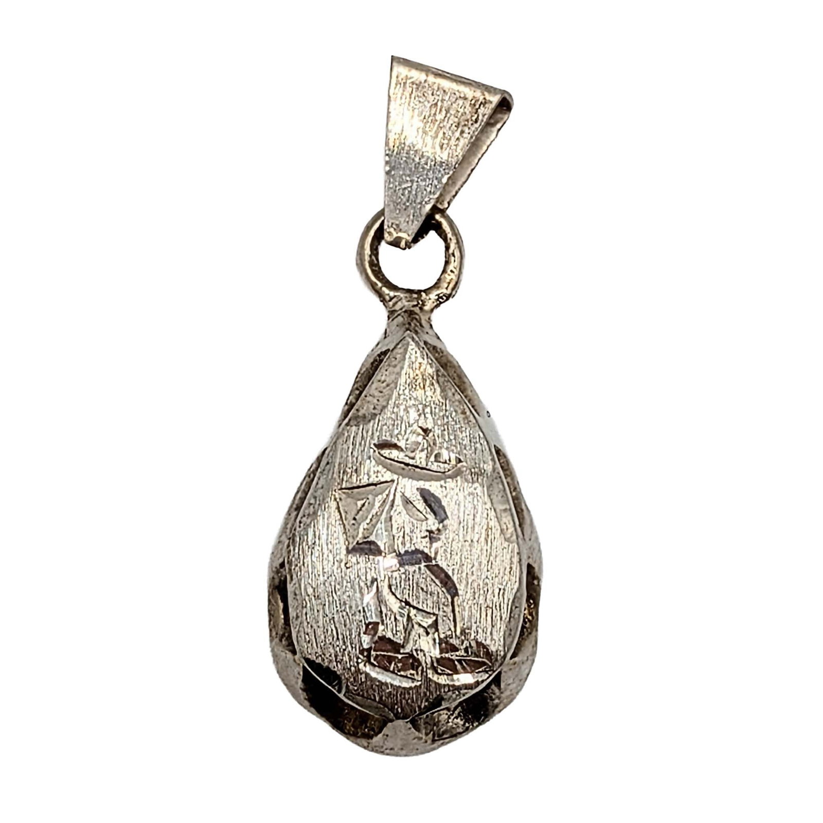Mexican Sterling Silver Carved Teardrop Pendant: Mexican Sterling Silver Carved Sombrero Man Teardrop Pendant. Signed Sterling 925 Mexico. 1.5g