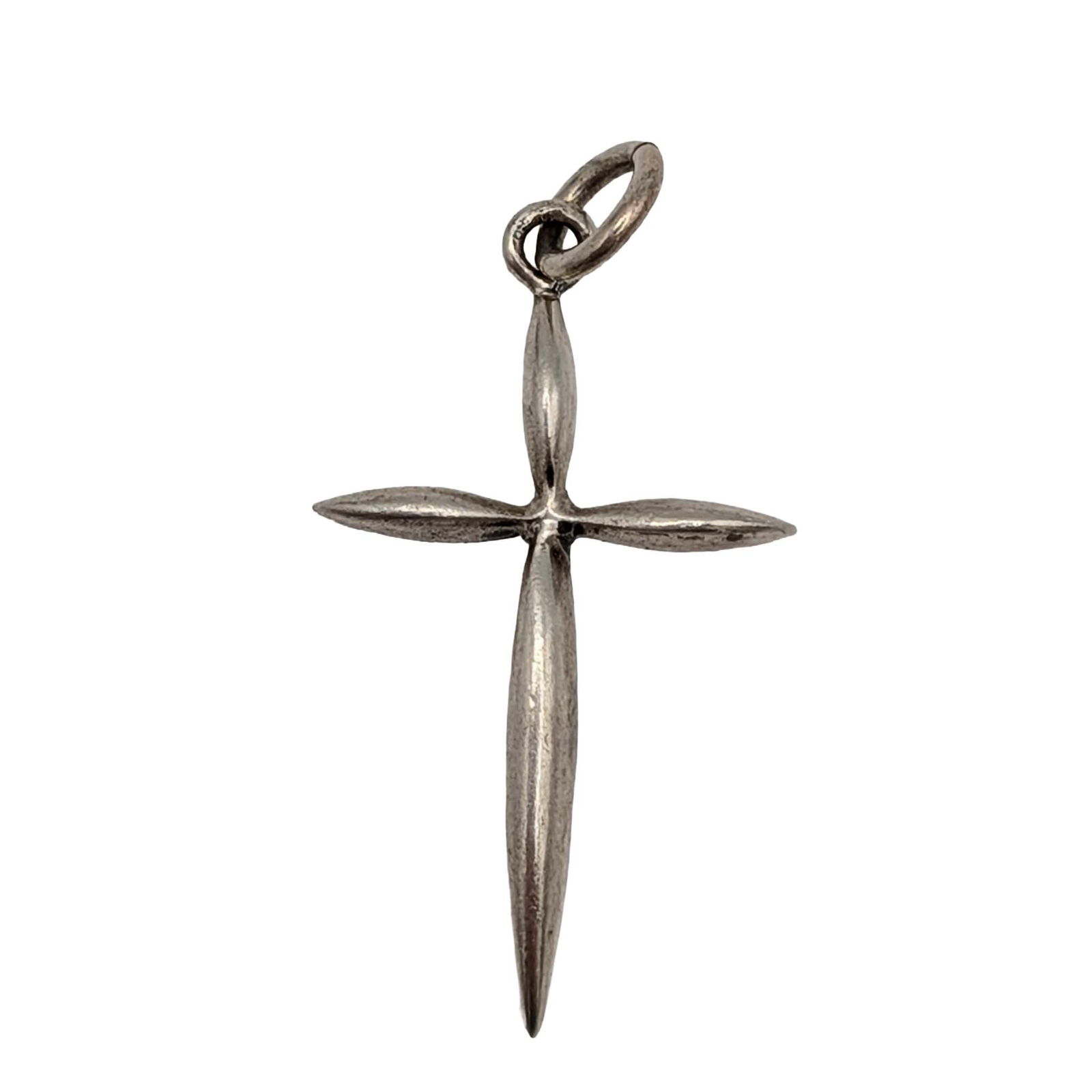 Signed Sterling Silver Modeled Cross Pendant: Signed Sterling Silver Modeled Cross Pendant. Signed 925 eC3. 1.1g