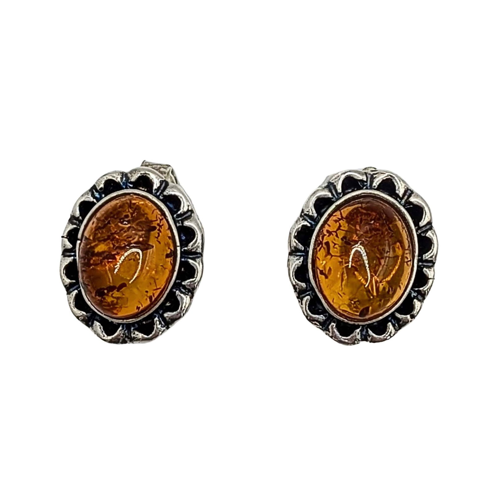 Sterling Silver Amber Scalloped Stud Earrings: Sterling SIlver, Amber Oval Scalloped Edge Stud Earrings. Signed 925. 2.6g
