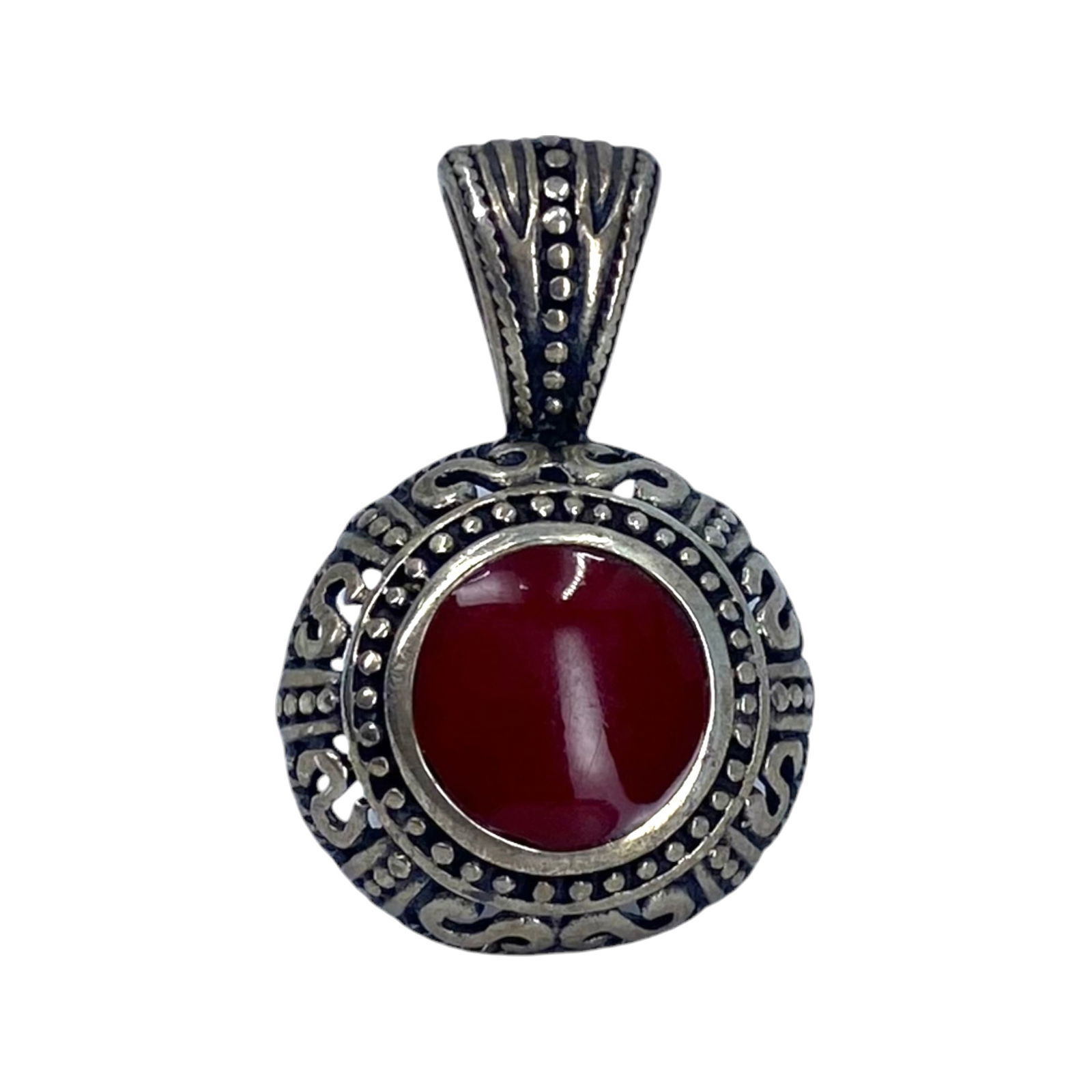 Mexico Sterling Red Stone Circle Pendant 5g: Mexico Sterling Red Stone Circle Pendant 5g Engraved Mexico 925