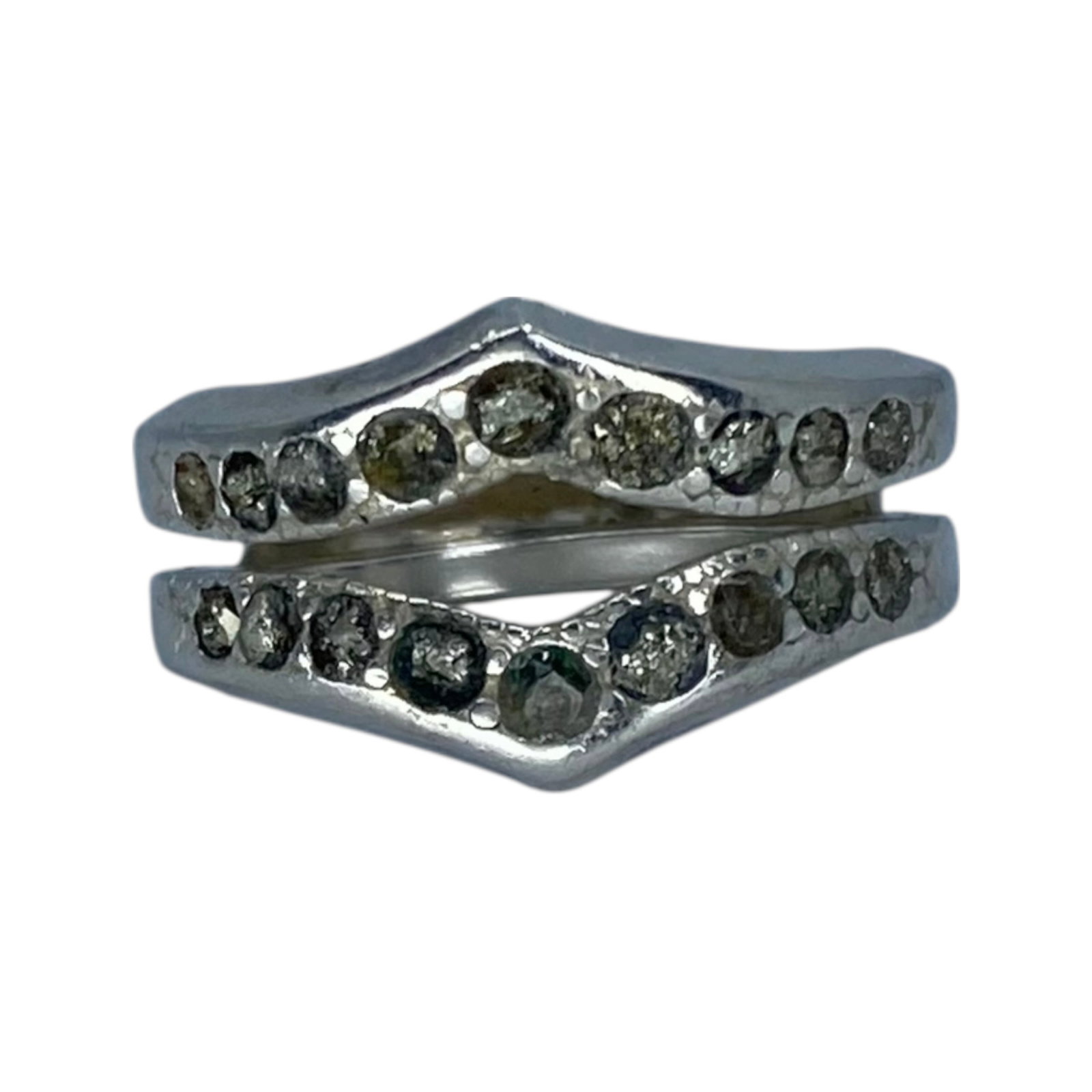 Signed Sterling Double Pointed Band 6g sz 6: Signed Sterling Double Pointed Band 6g sz 6, Engraved with 2 triangles with '&' in the middle Sterling, Sold as is: Looks as though the stones have been dug out