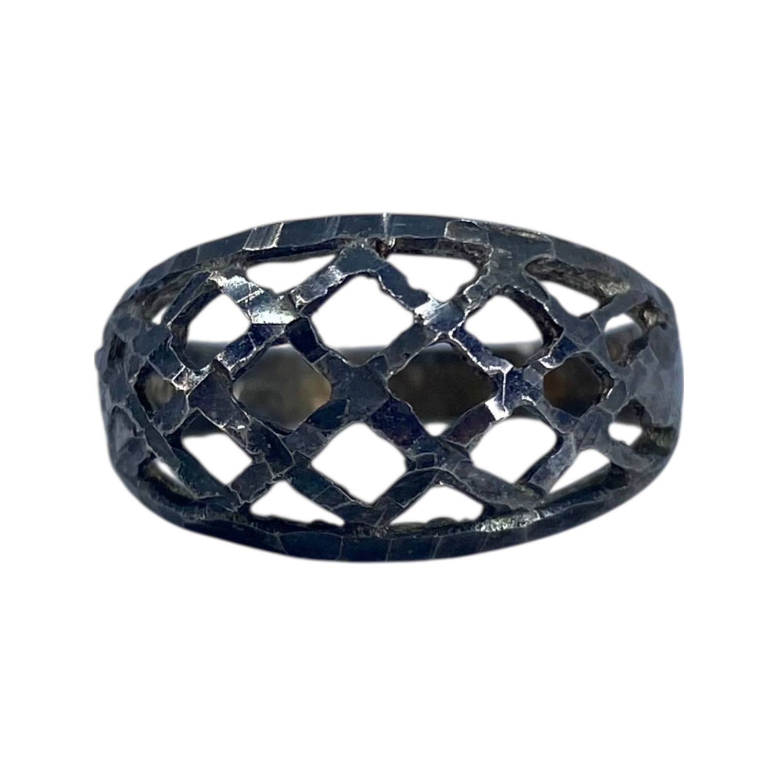 Mexico Sterling Dome Hammered Cut Out Ring 3g sz 7.5: Mexico Sterling Dome Hammered Cut Out Ring 3g sz 7.5 Engraved 925 Mexico