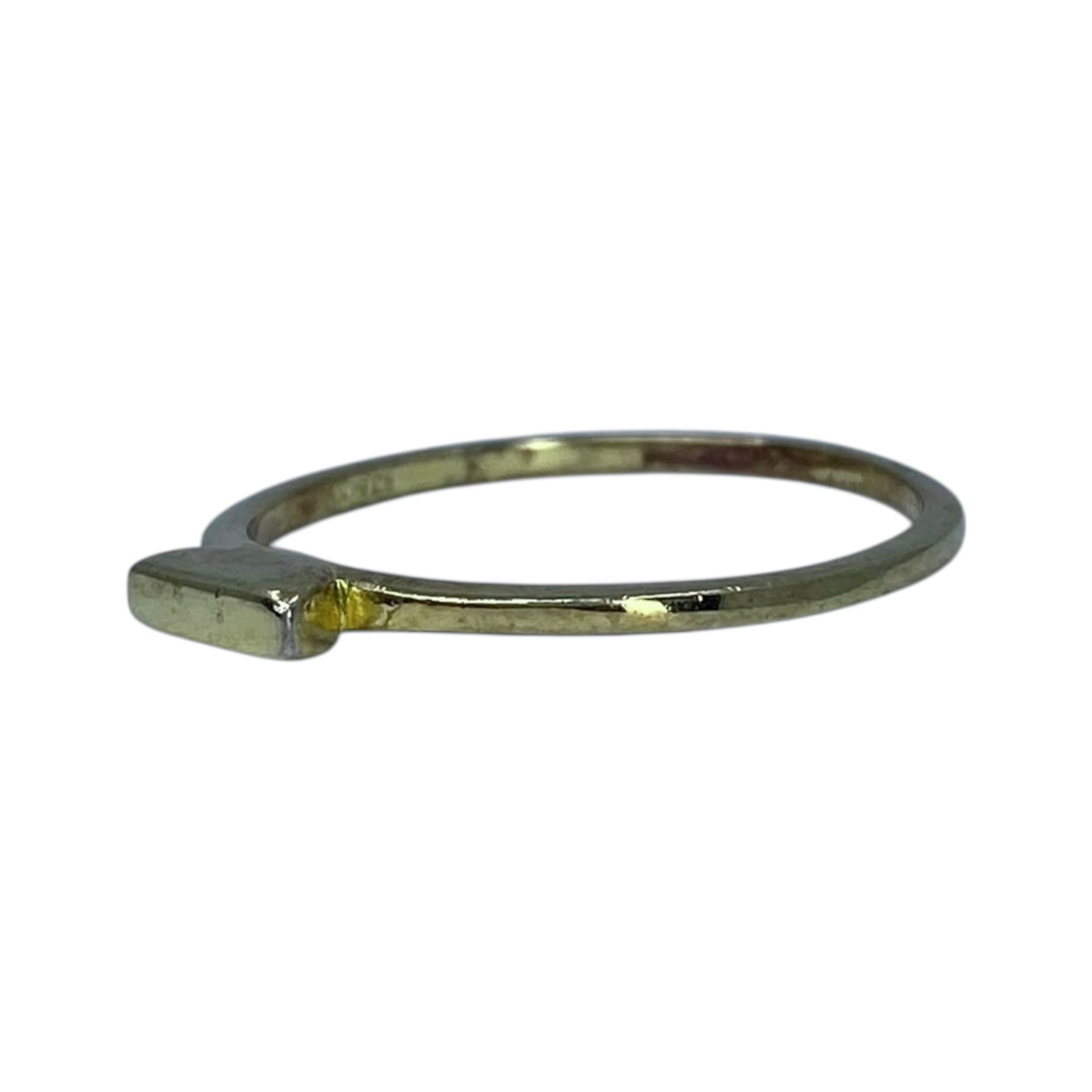 Signed Gold Over Sterling Dainty Bar Ring 1.1g sz 7: Signed Gold Over Sterling Dainty Bar Ring 1.1g sz 7 Engraved AV 925