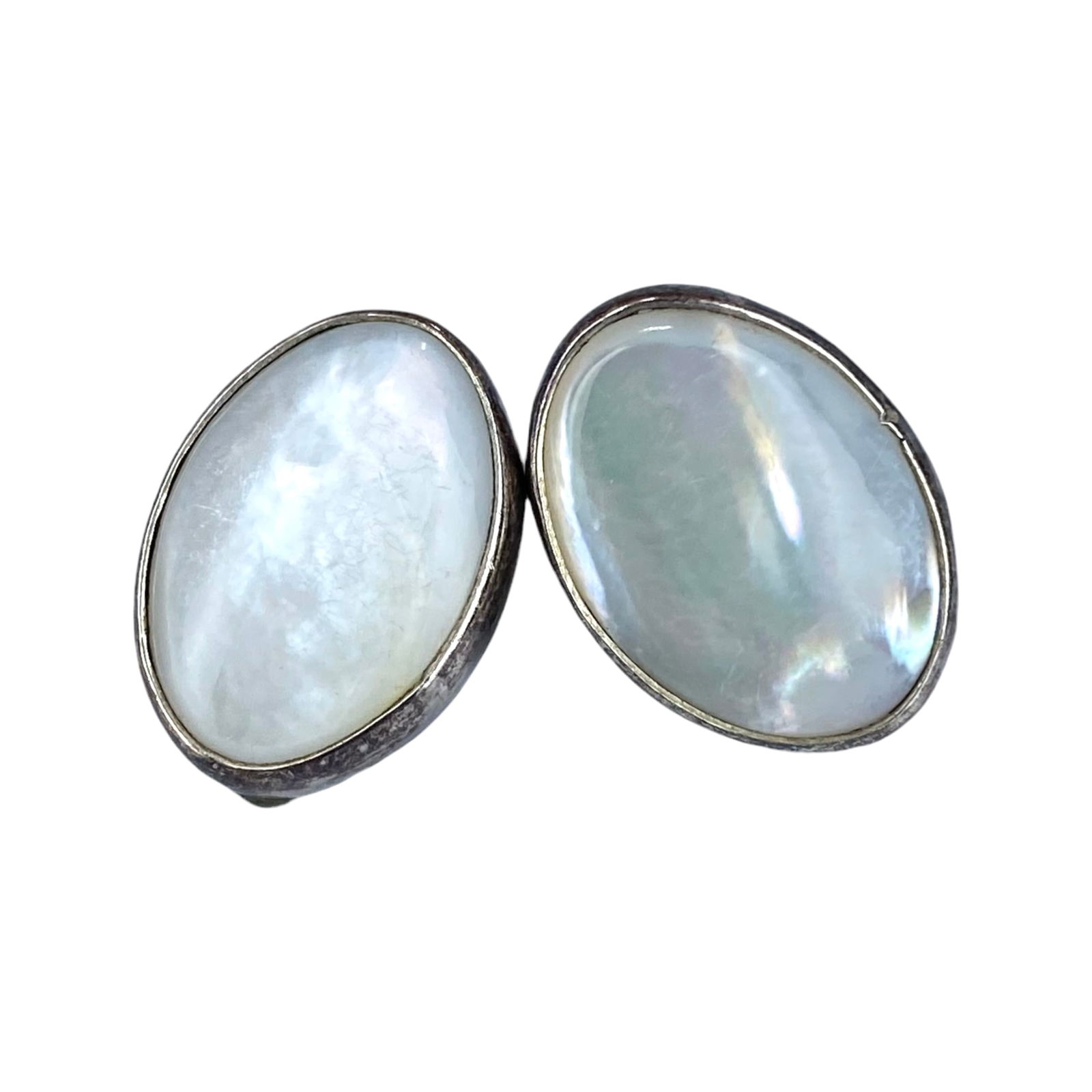 Sterling Mother Of Pearl Oval Clip On Earrings 8.01g: Sterling Mother Of Pearl Oval Clip On Earrings 8.01g
