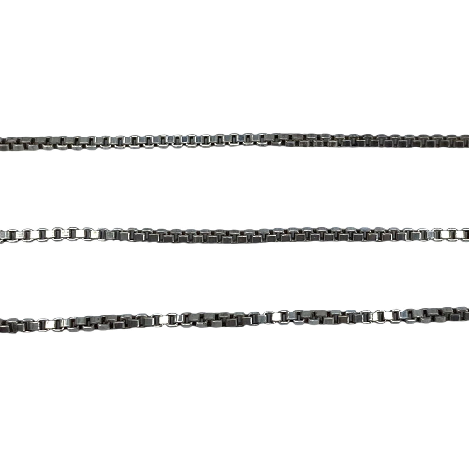 Signed Sterling Box Chain 16in 3.3g: Signed Sterling Box Chain 16in 3.3g Engraved with a hallmark that looks like a s shaped plus sign in parenthesis, 925