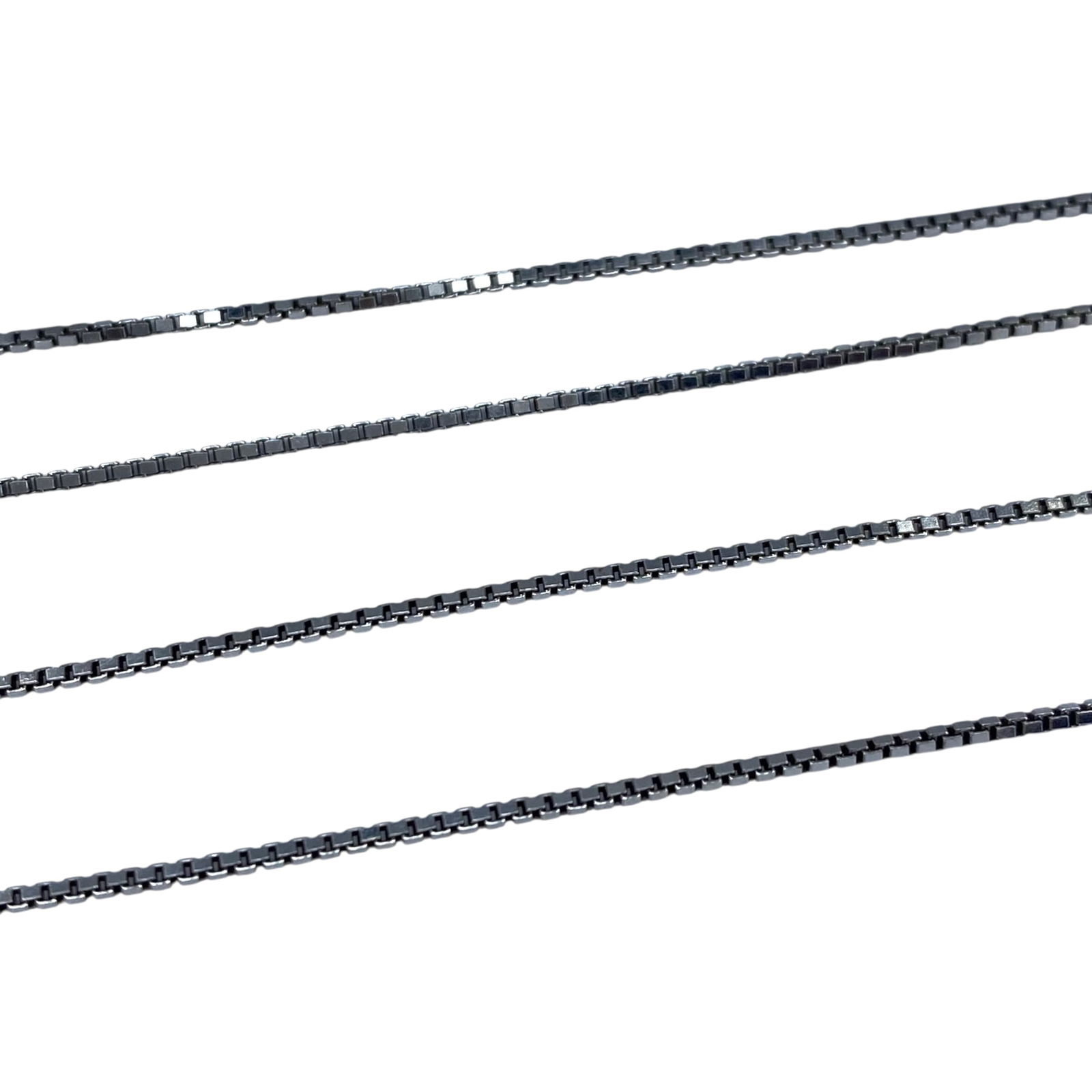 Signed Sterling Box Chain 3g: Signed Sterling Box Chain 3g Engraved ND in a circle 925 Italy