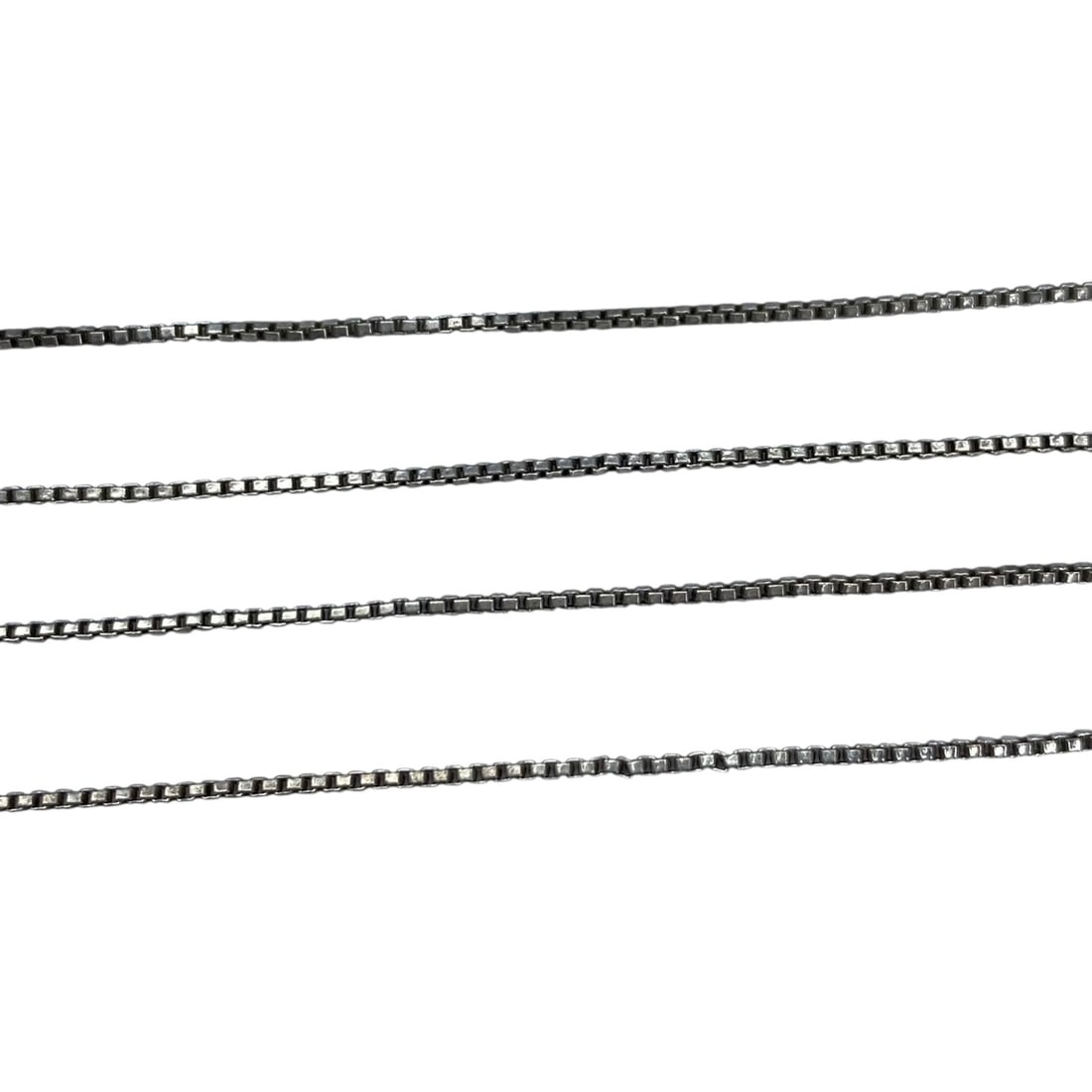 Signed Sterling Box Chain 20in 2.11g: Signed Sterling Box Chain 20in 2.11g Engraved CW 925 Italy