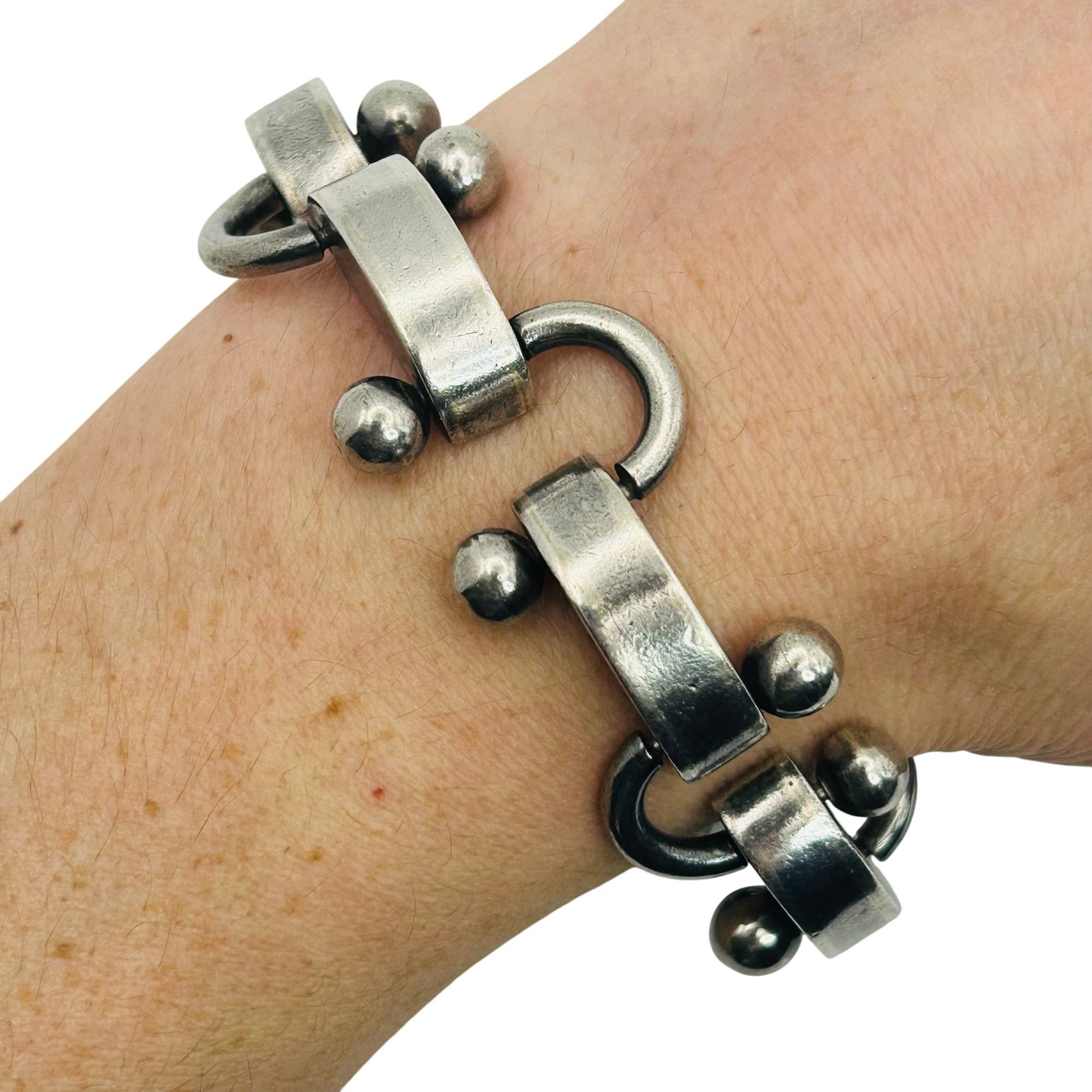 Hector Aguilar Taxco Sterling Mid Century Bracelet: Hector Aguilar Taxco Sterling mid century bracelet. 59.10g