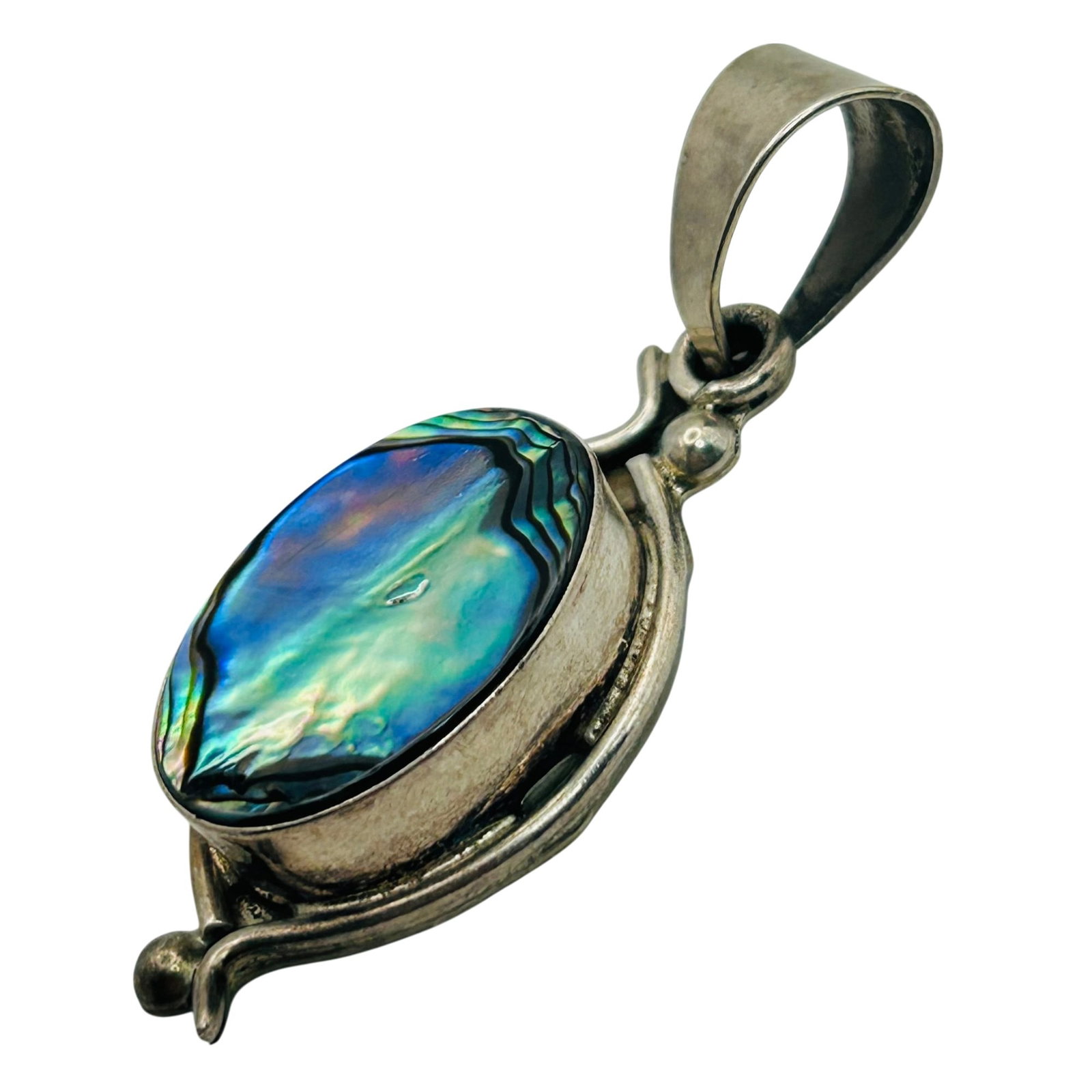 TV-41 Taxco Sterling Oval Abalone Pendant: TV-41 Taxco sterling oval abalone pendant. 16.00g