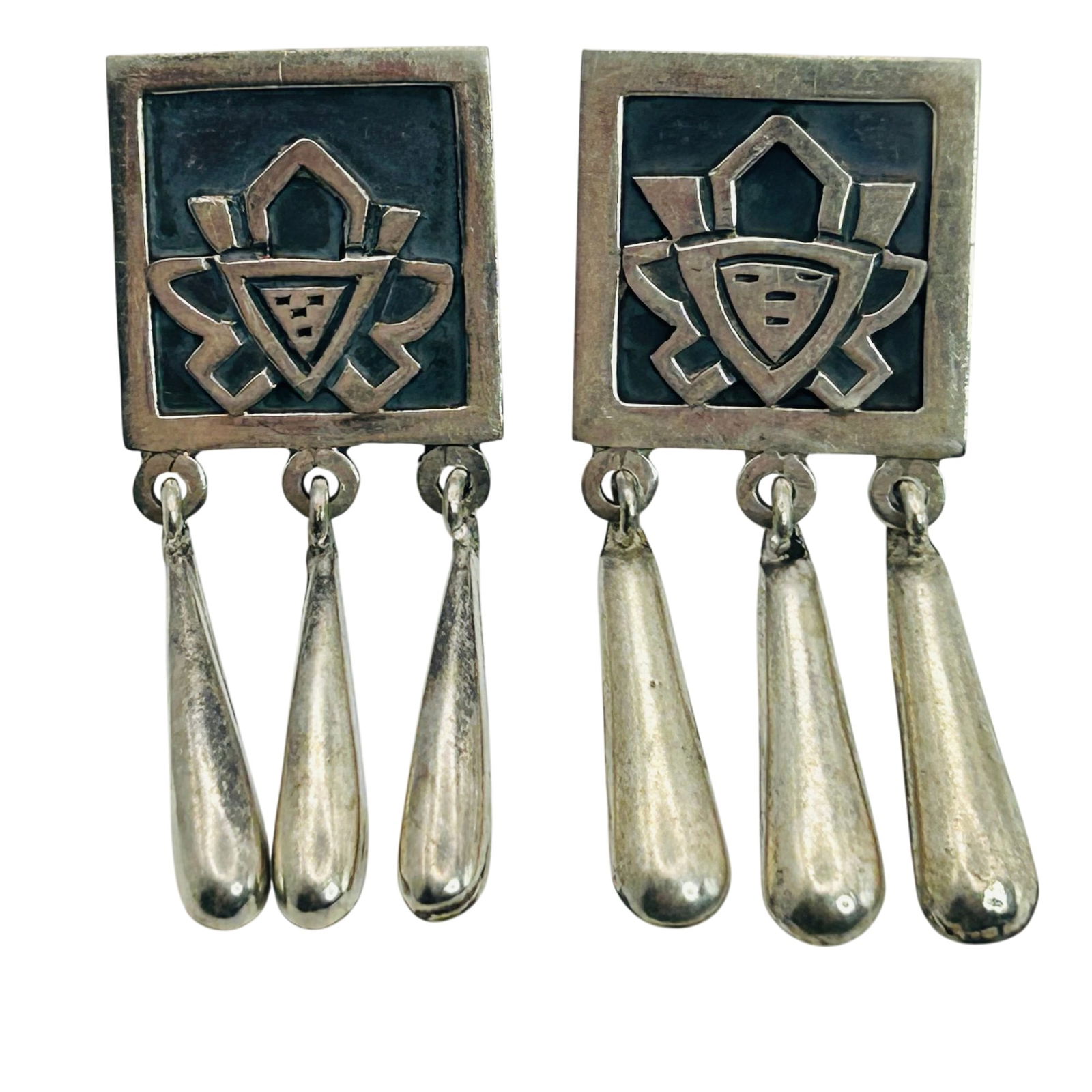 Mexico Sterling Tribal Screw Back Earrings: Mexico Sterling tribal screw back earrings. 10.70g