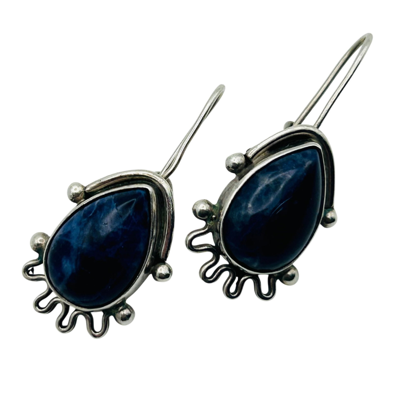 Sterling Southwest Lapis Lazuli Paw Print Earrings: Sterling southwest lapis lazuli paw print earrings. 6.10g
