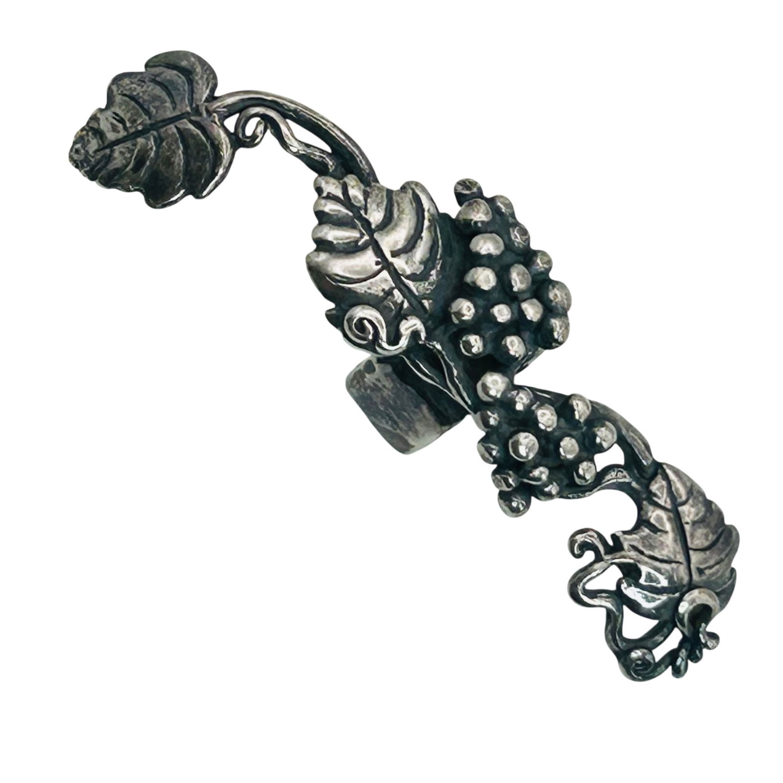 Marty Magic Sterling Grape Vine Ear Cuff: Marty magic Sterling grape vine ear cuff. 8.00g