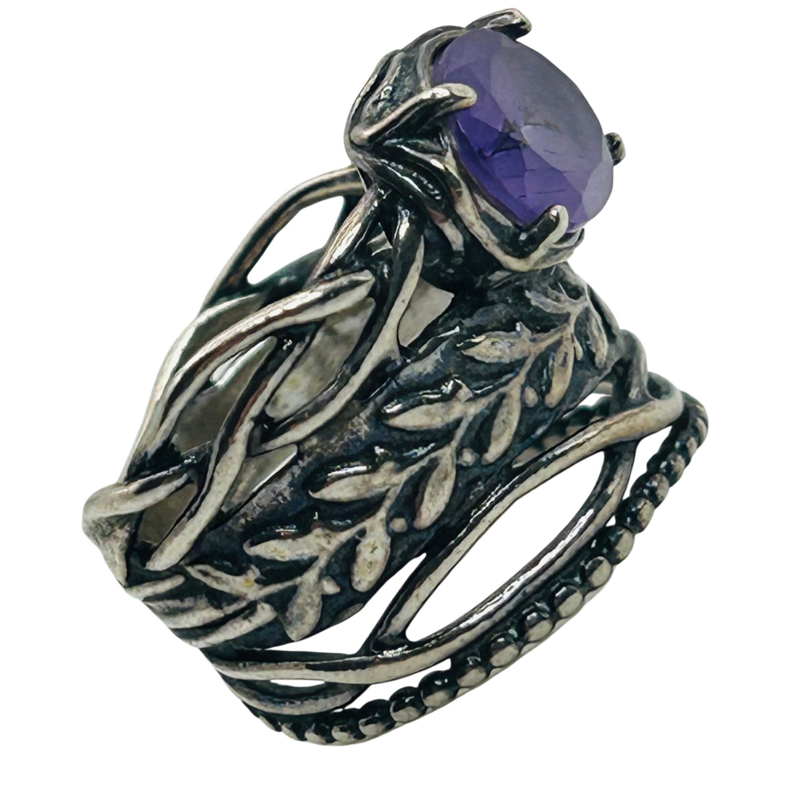 PZ Israel Sterling Amethyst Vine Detail Ring Size 7: PZ Israel Sterling amethyst vine detail ring size 7. 8.40g