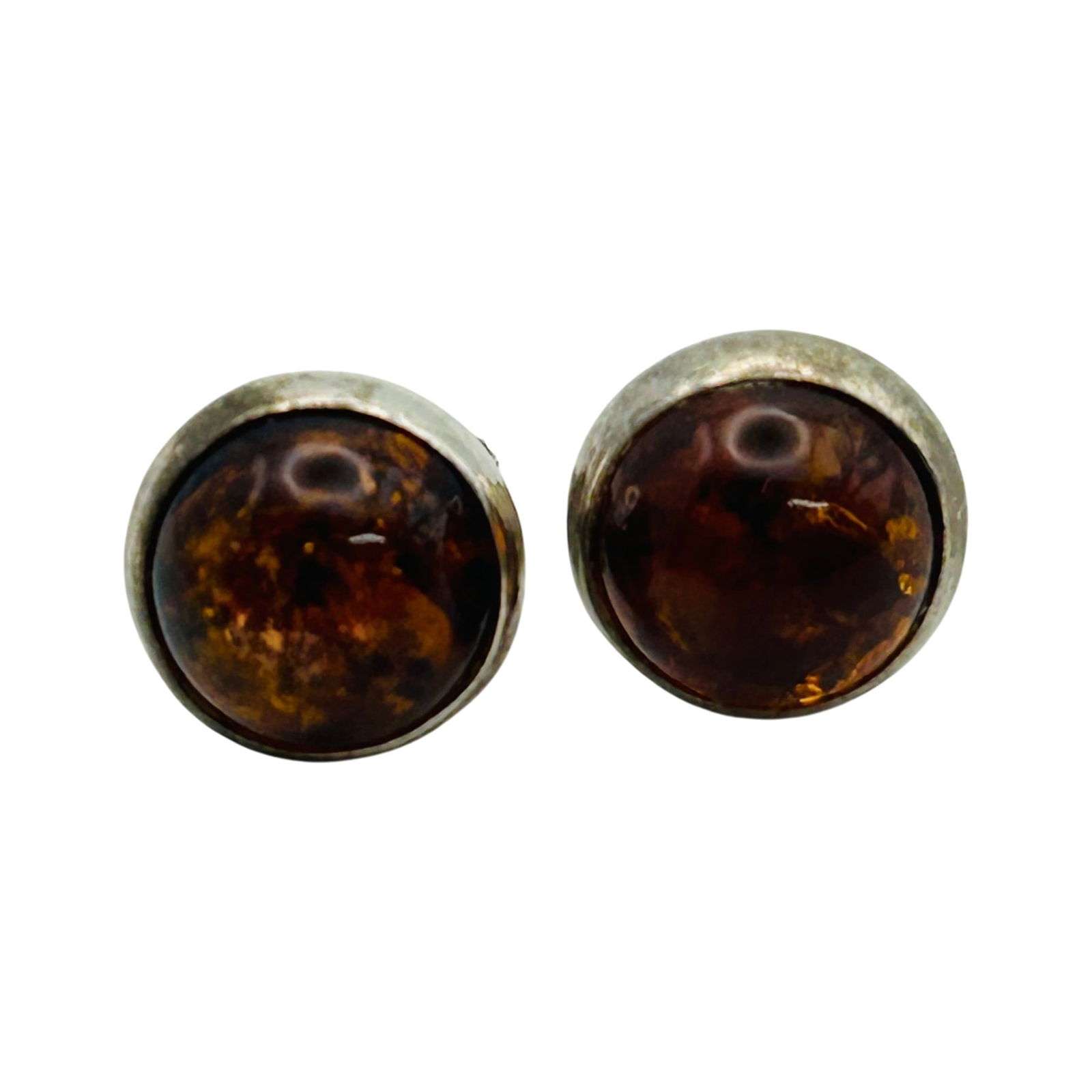 Sterling Amber Round Stud Earrings: Sterling Amber round stud earrings. 1.60g