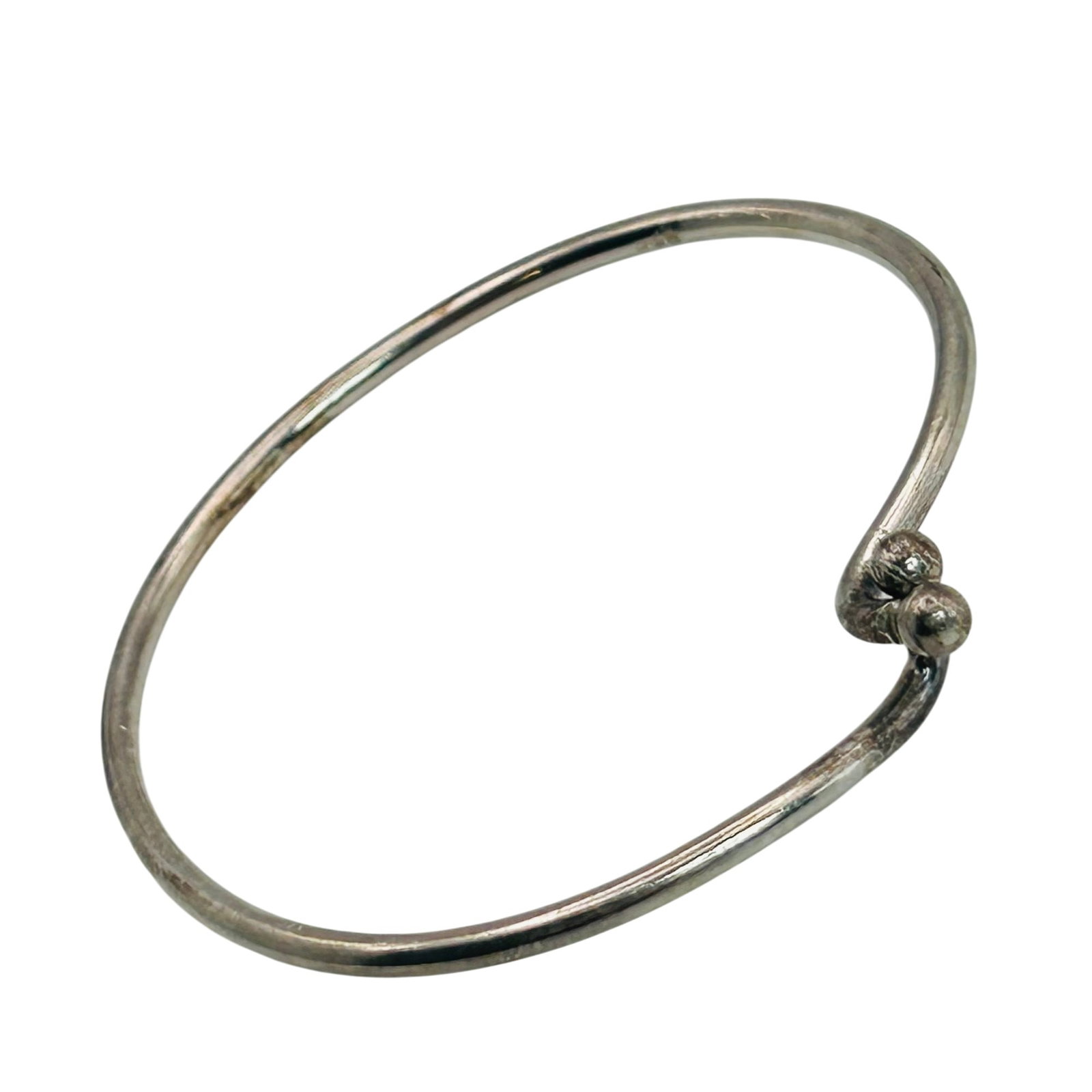 Sterling Bangle Childs Bracelet: Sterling bangle child’s bracelet. 5.10g