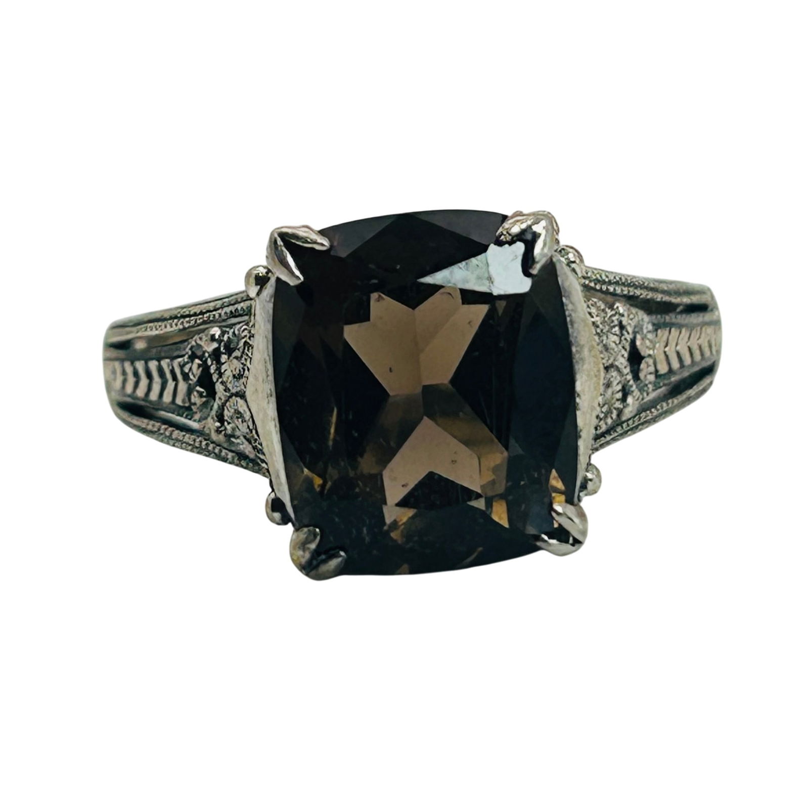 Sterling Topaz Decorative Ring Size 10: Sterling topaz decorative ring size 10. 6.30g