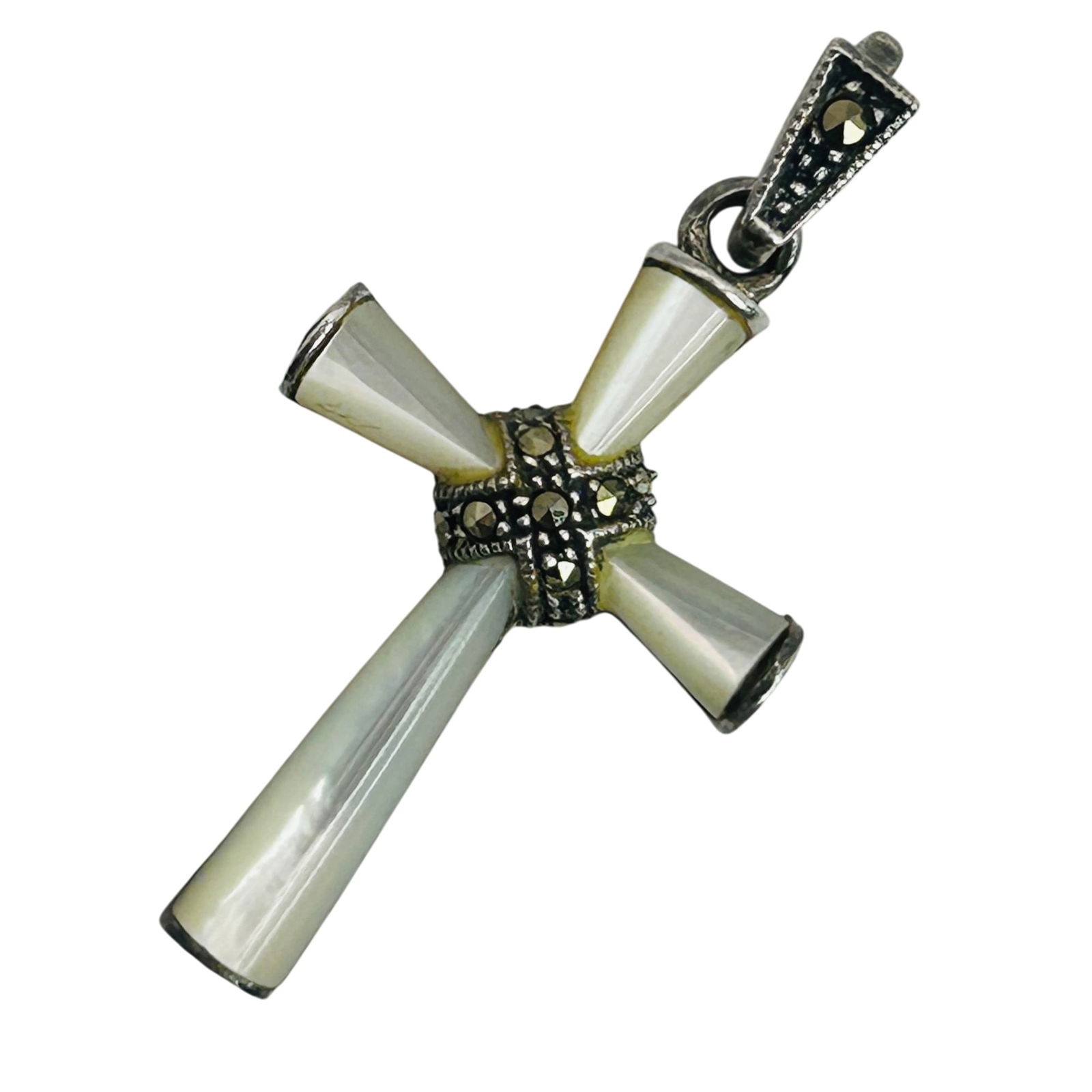 Cw Sterling Mother Of Pearl And Marcasite Cross Pendant: Cw Sterling mother of pearl and marcasite cross pendant. 2.70g