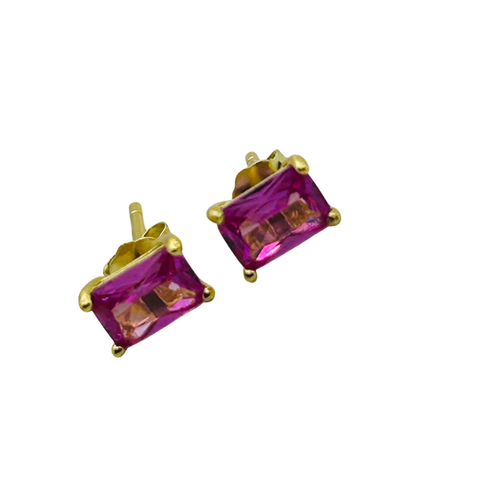 IBB Sterling Pink Sapphire Stud Earrings: IBB Sterling pink sapphire stud earrings. 0.80g