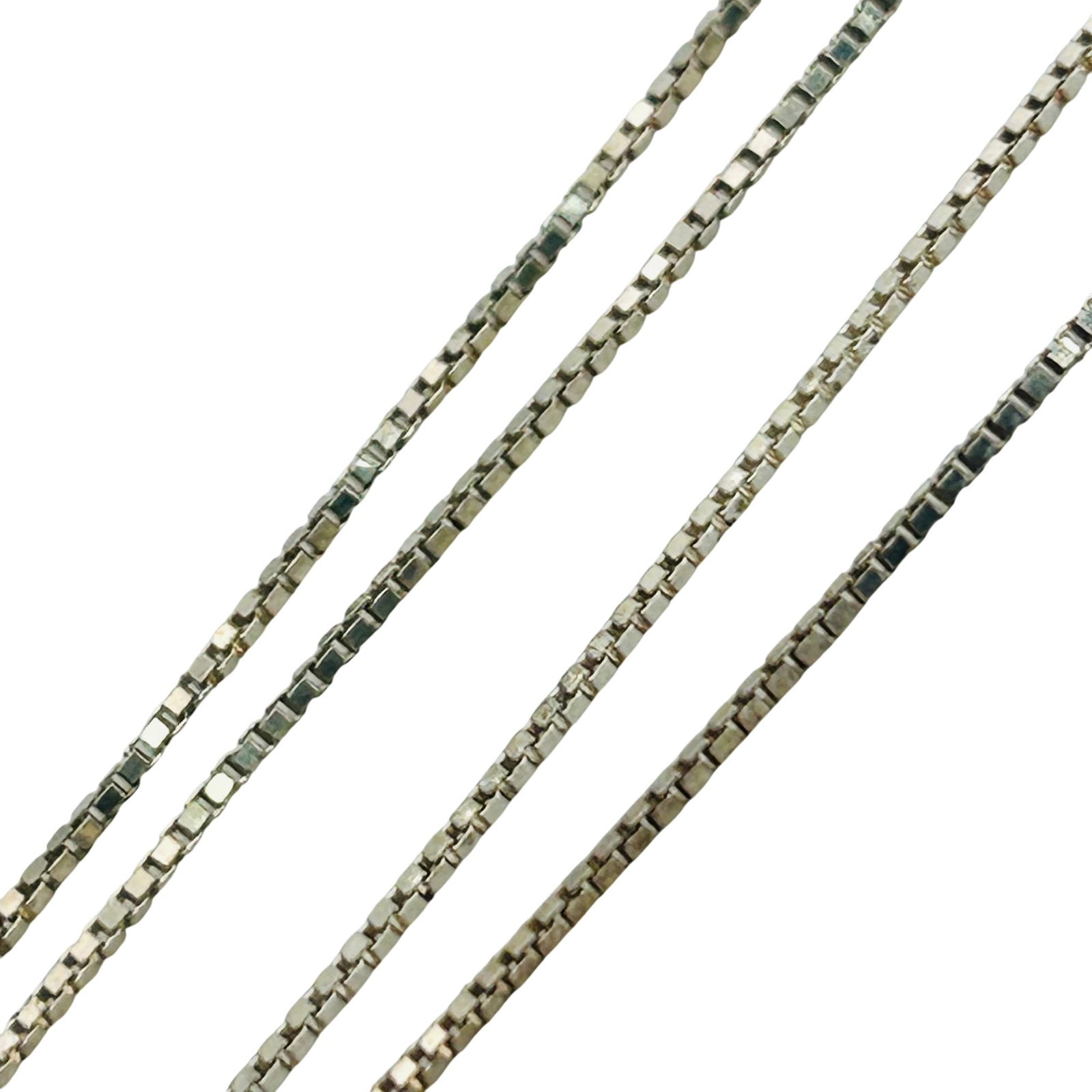 Italy Sterling Box Chain Necklace: Italy sterling box chain necklace. 1.80g