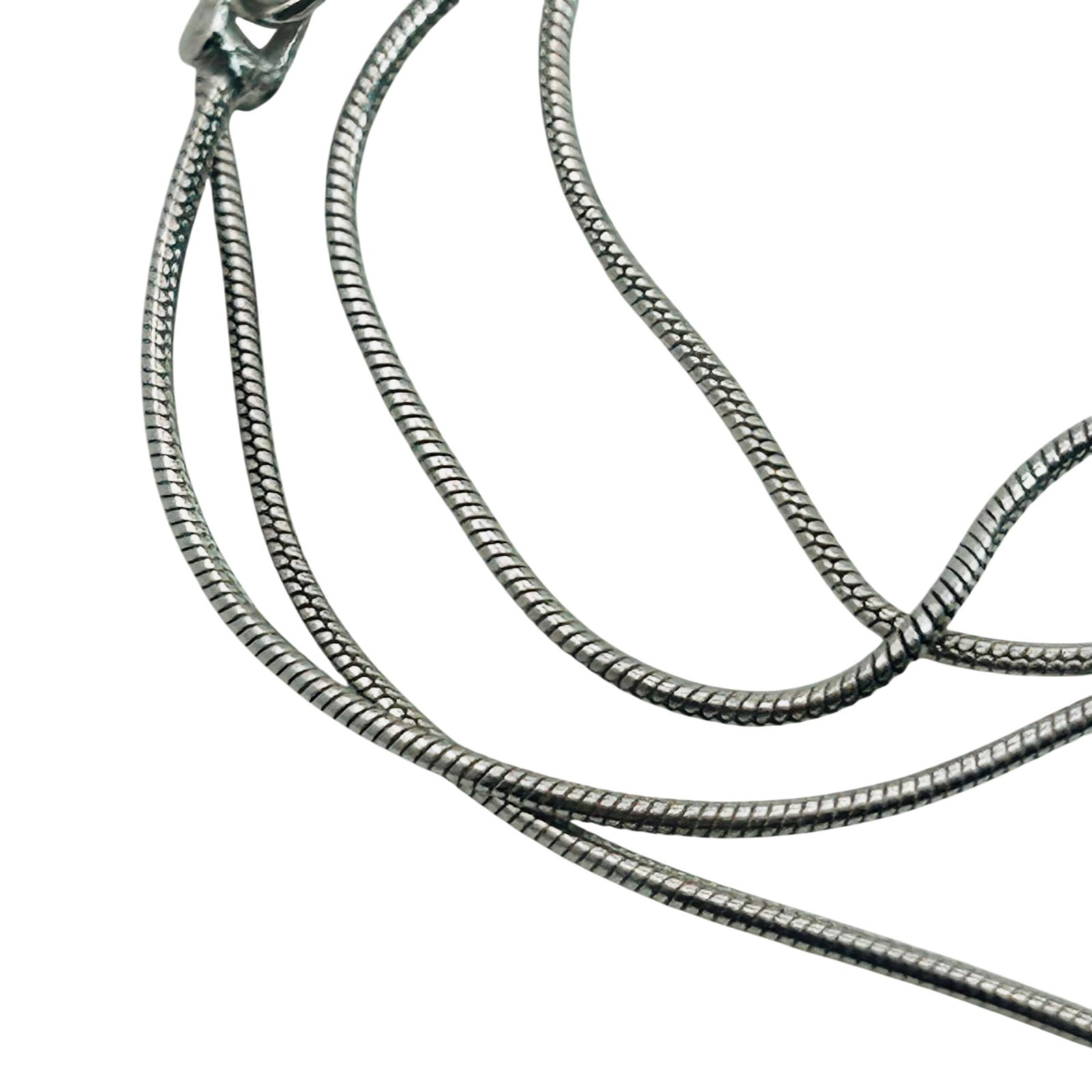 Sterling Round Snake Chain Necklace: Sterling round snake chain necklace. 2.90g