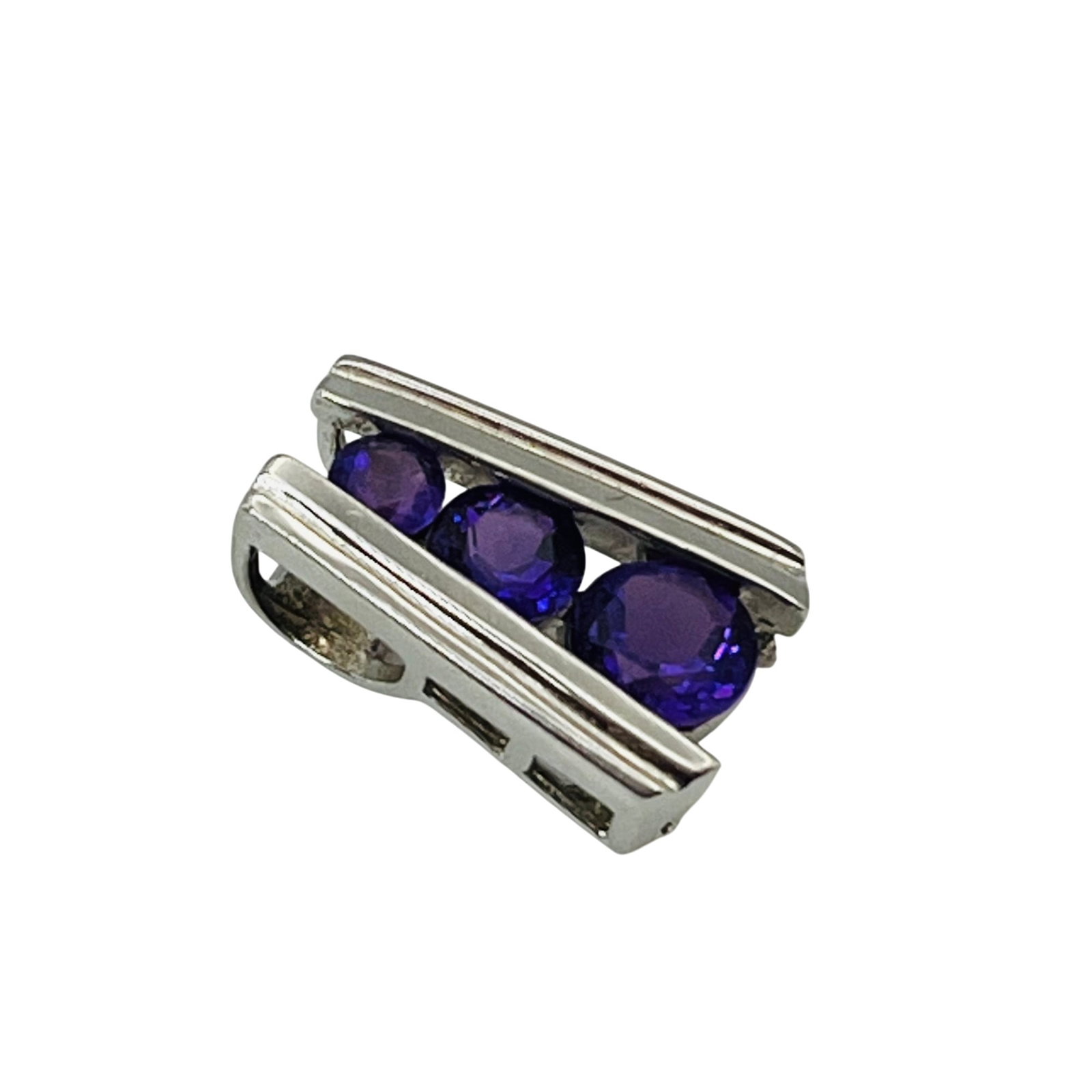 Ross Simons Sterling Amethyst Pendant (1 of 5)