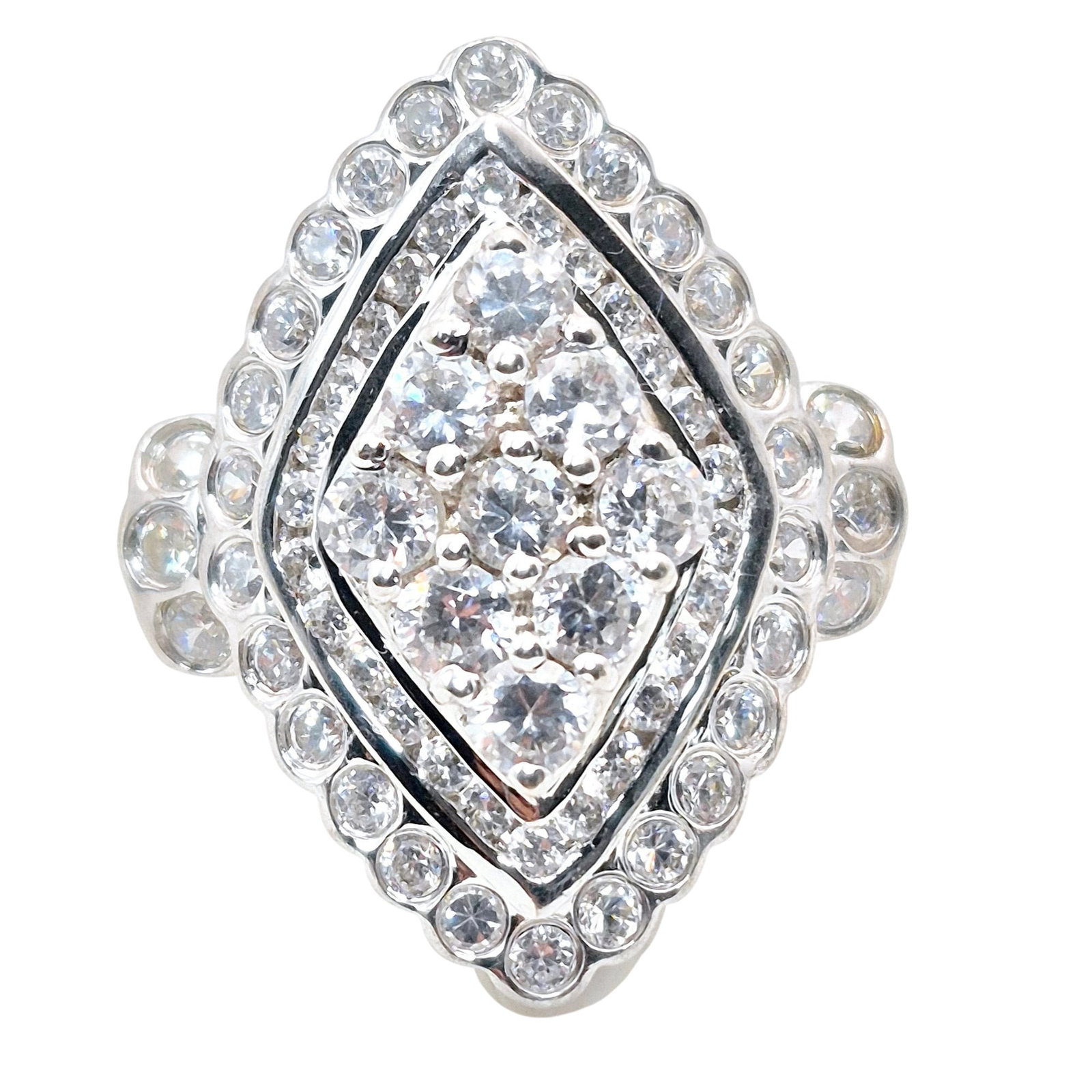 RP Sterling Rhinestone Cluster Statement Ring Size 7 (1 of 7)