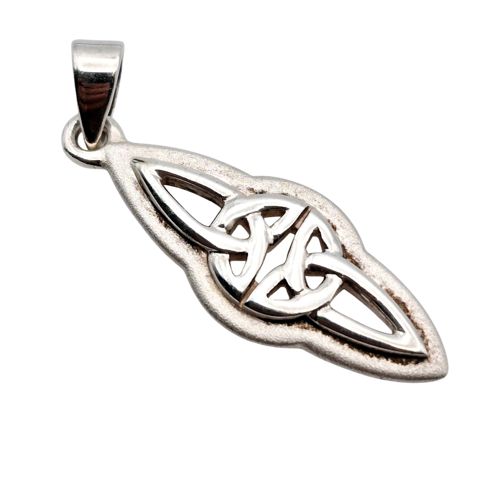 Sterling Celtic Knot Pendant (1 of 4)
