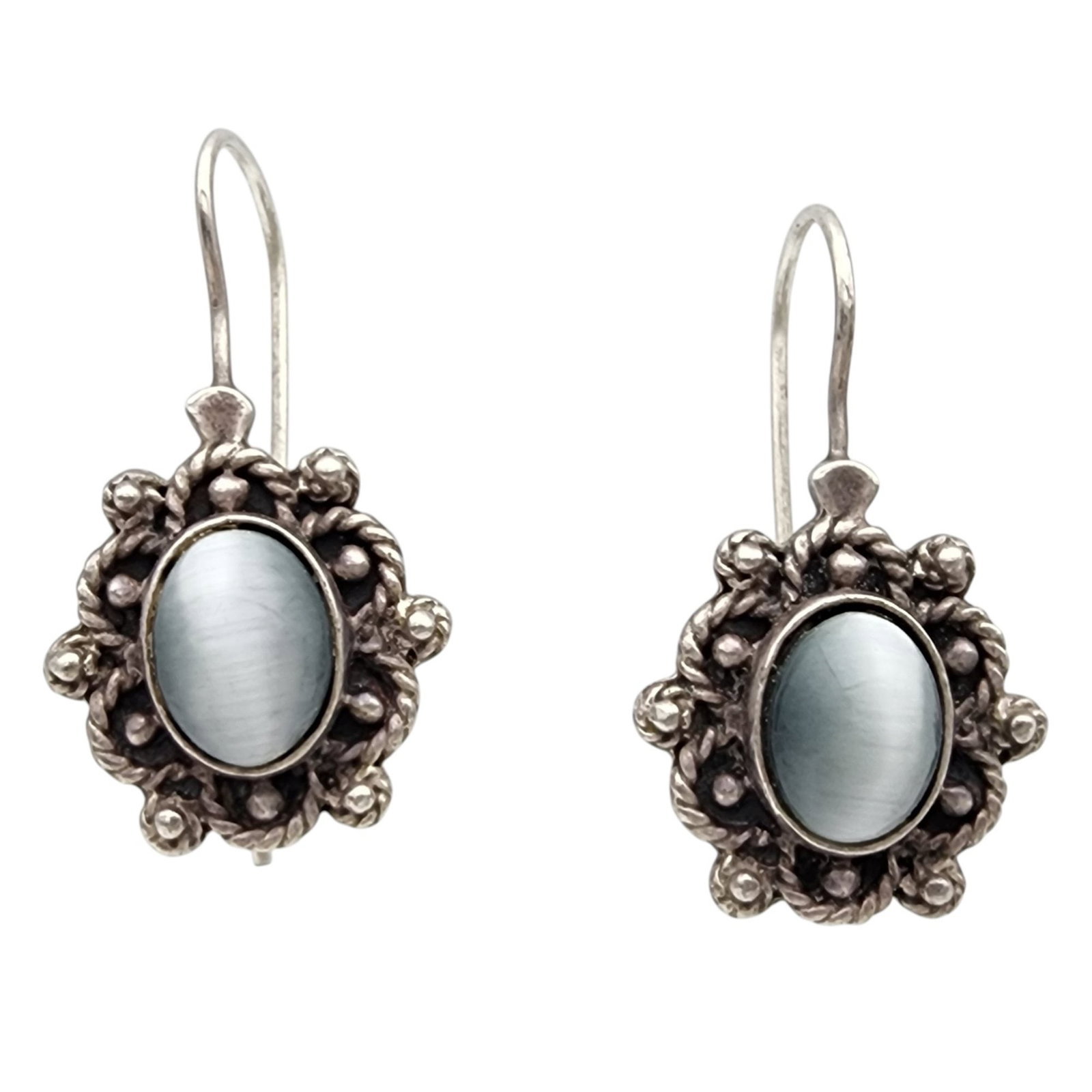 Sterling Cat's Eye Earrings: Sterling Cat's Eye Earrings - 7g
