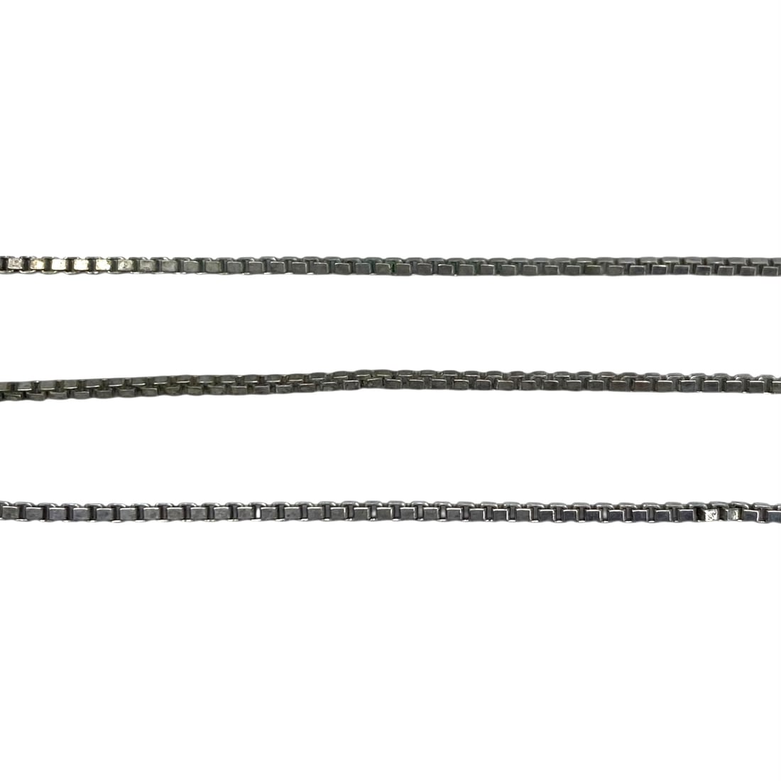 Signed Sterling Box Chain 16in 4g: Signed Sterling Box Chain 16in 4g Engraved with a Diamond and JM in the middle ?, 925 ITALY