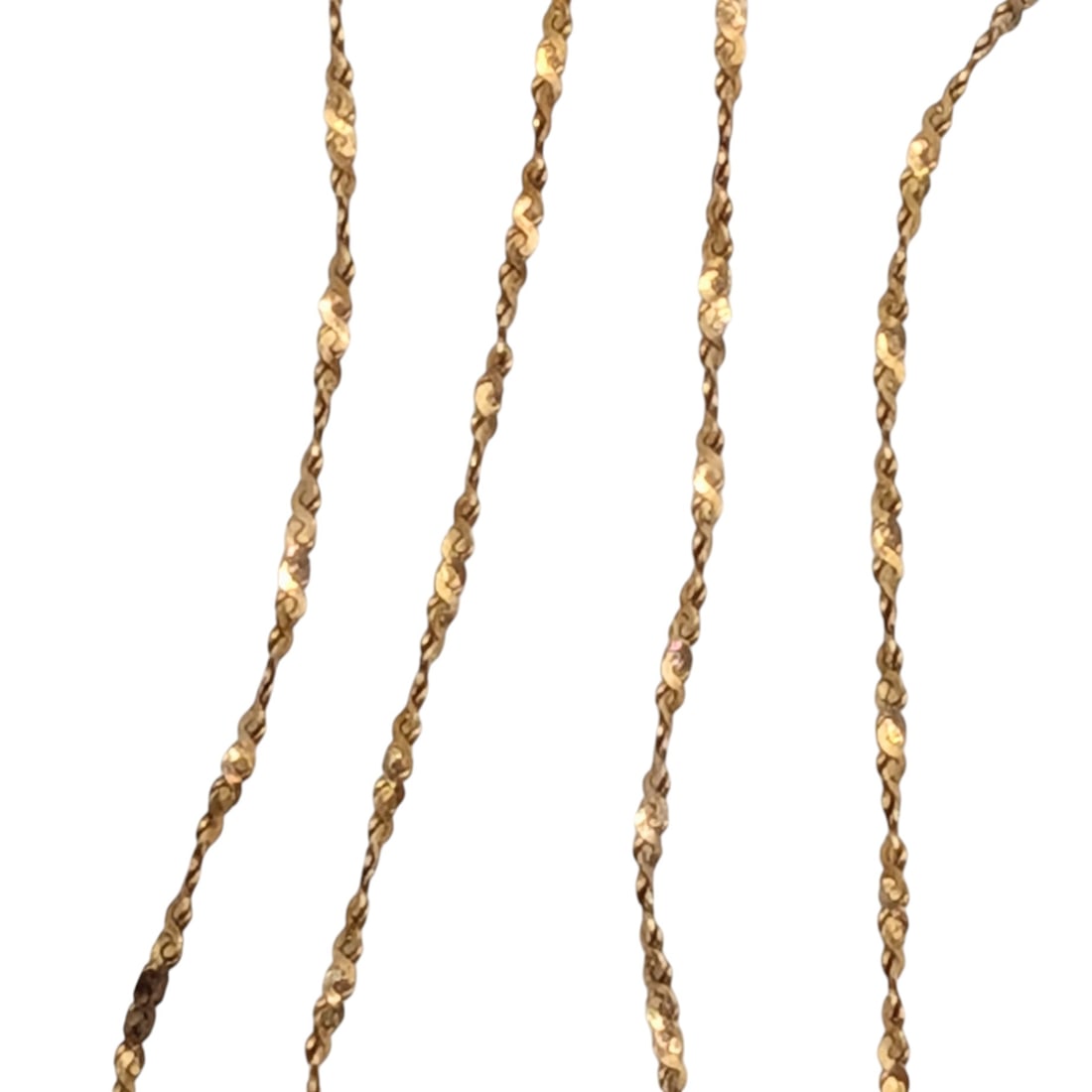 Signed Italian 14K Yellow Gold 1mm Twisted Chain Bracelet: Signed Italian 14K Yellow Gold 1mm Twisted Chain Bracelet. 7in Length. Signed 14K R Italy. .3g