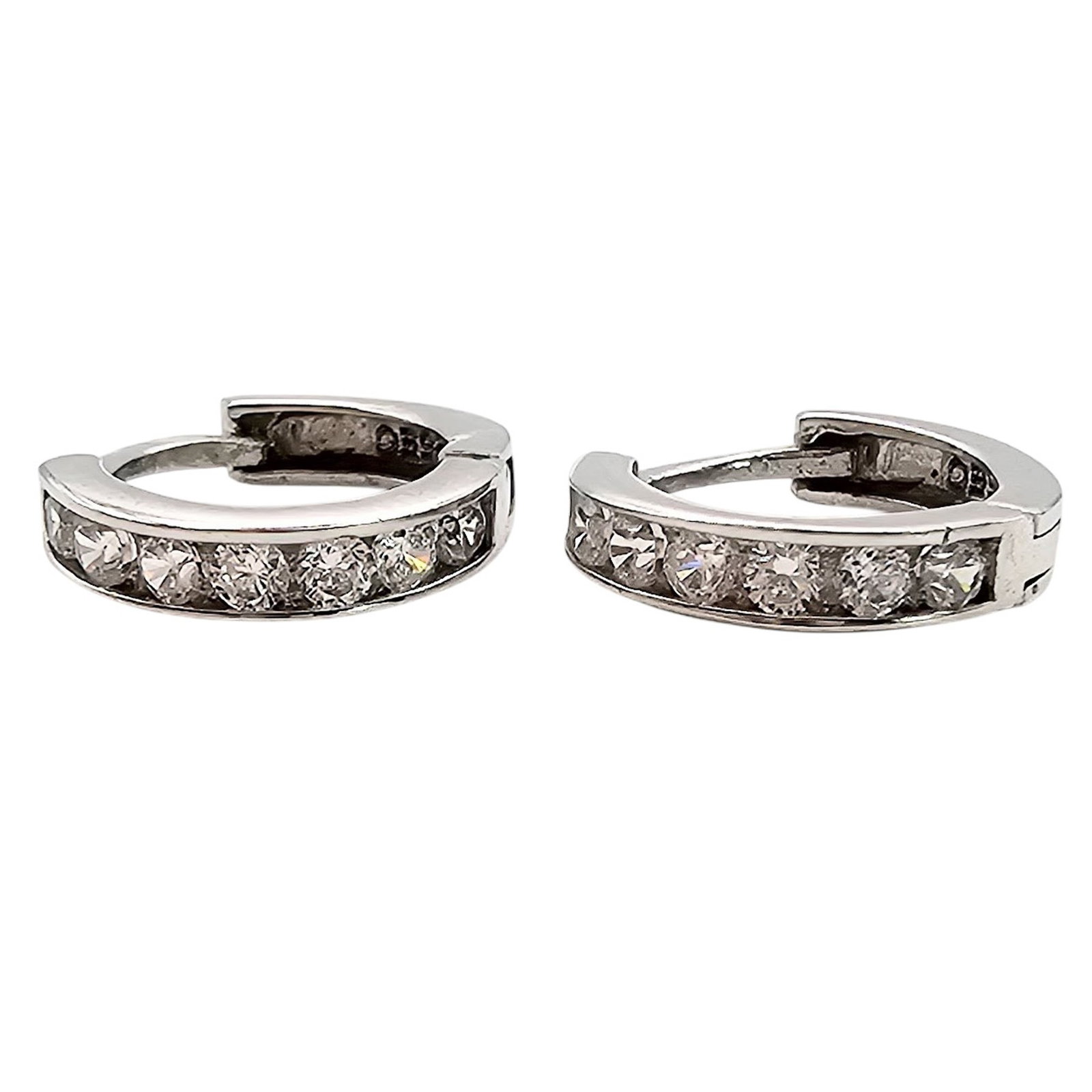 EC Clear Stones Sterling Silver Hoop Earrings 1 G: EC clear stones Sterling Silver Hoop Earrings 1 G
