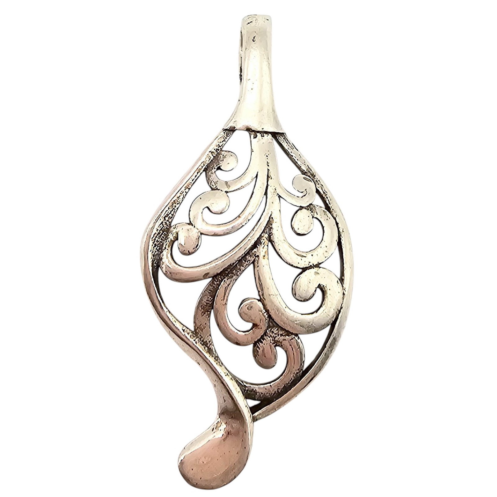 Sterling Silver Leaf Pendant 2.4 G (1 of 4)