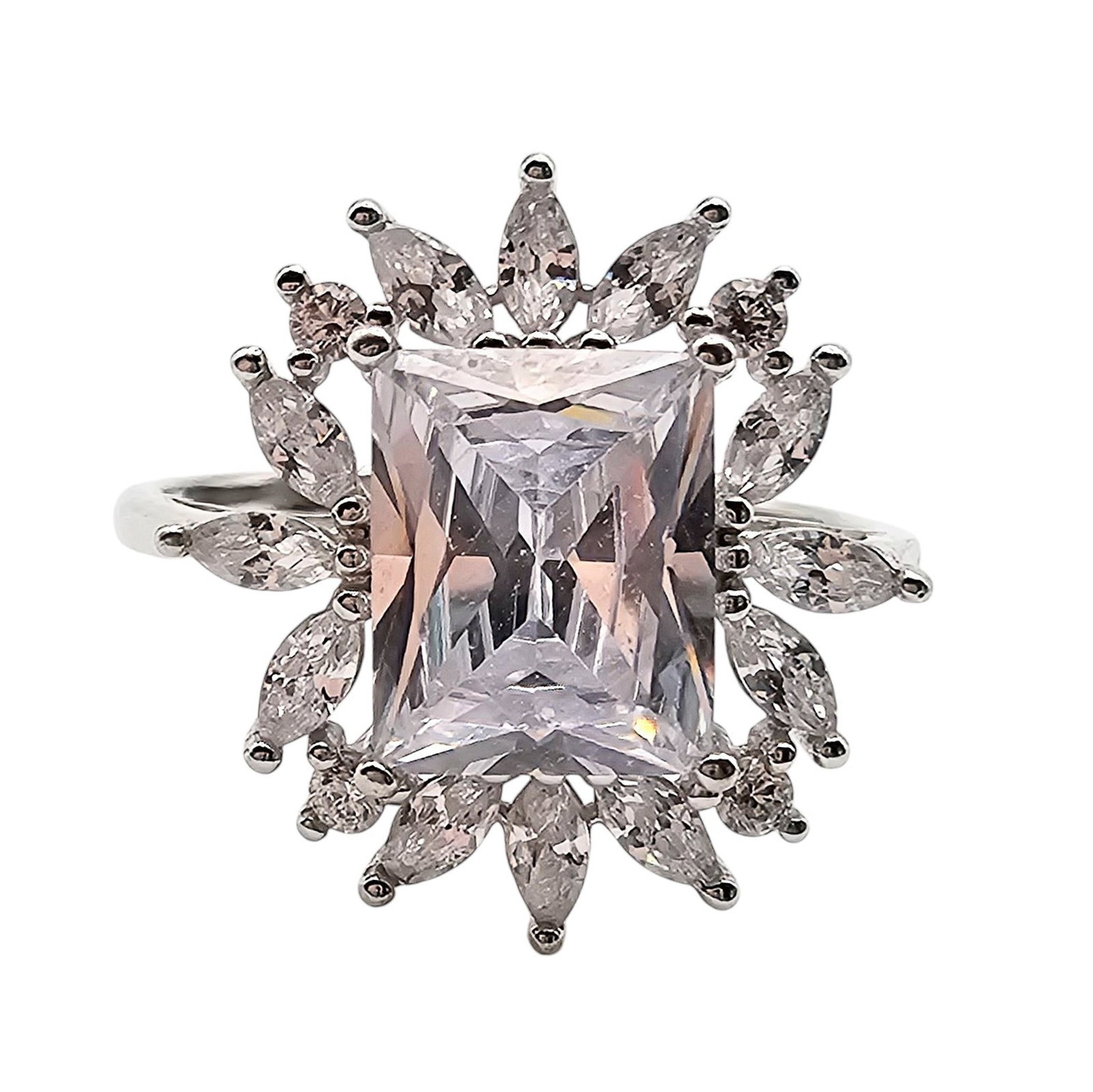 DK CZ Sterling Silver Ring Size 10.75 4.4 G: DK CZ Sterling Silver Ring Size 10.75 4.4 G