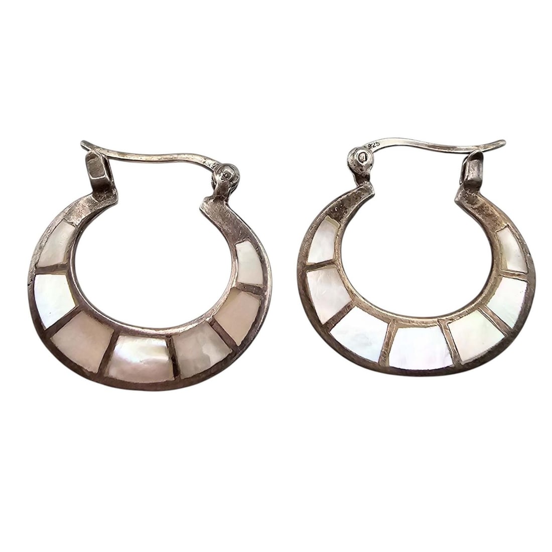 M Mother Of Pearl Sterling Silver Hoop Earrings 2.8 G: M Mother Of Pearl Sterling Silver Hoop Earrings 2.8 G