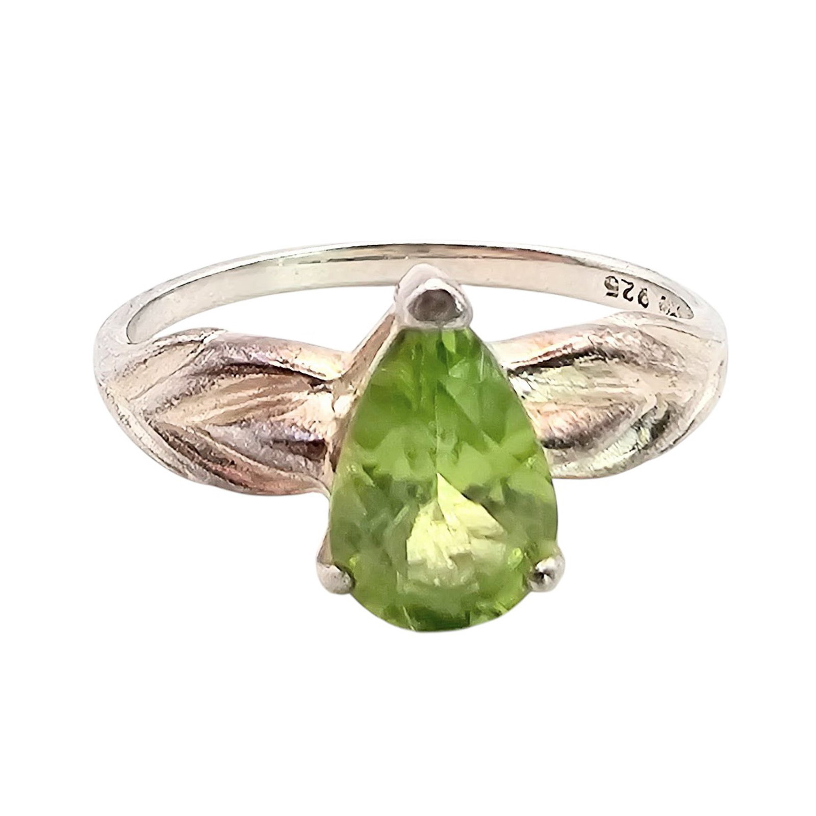 UTC Peridot Sterling Silver Ring Size 8 2.4 G: UTC Peridot Sterling Silver Ring Size 8 2.4 G